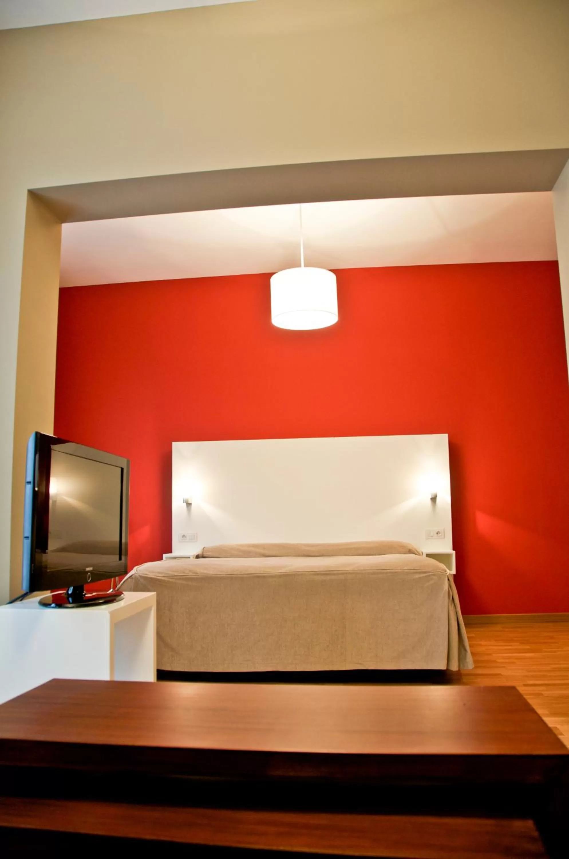 Bed in MAS Aparthotel EU