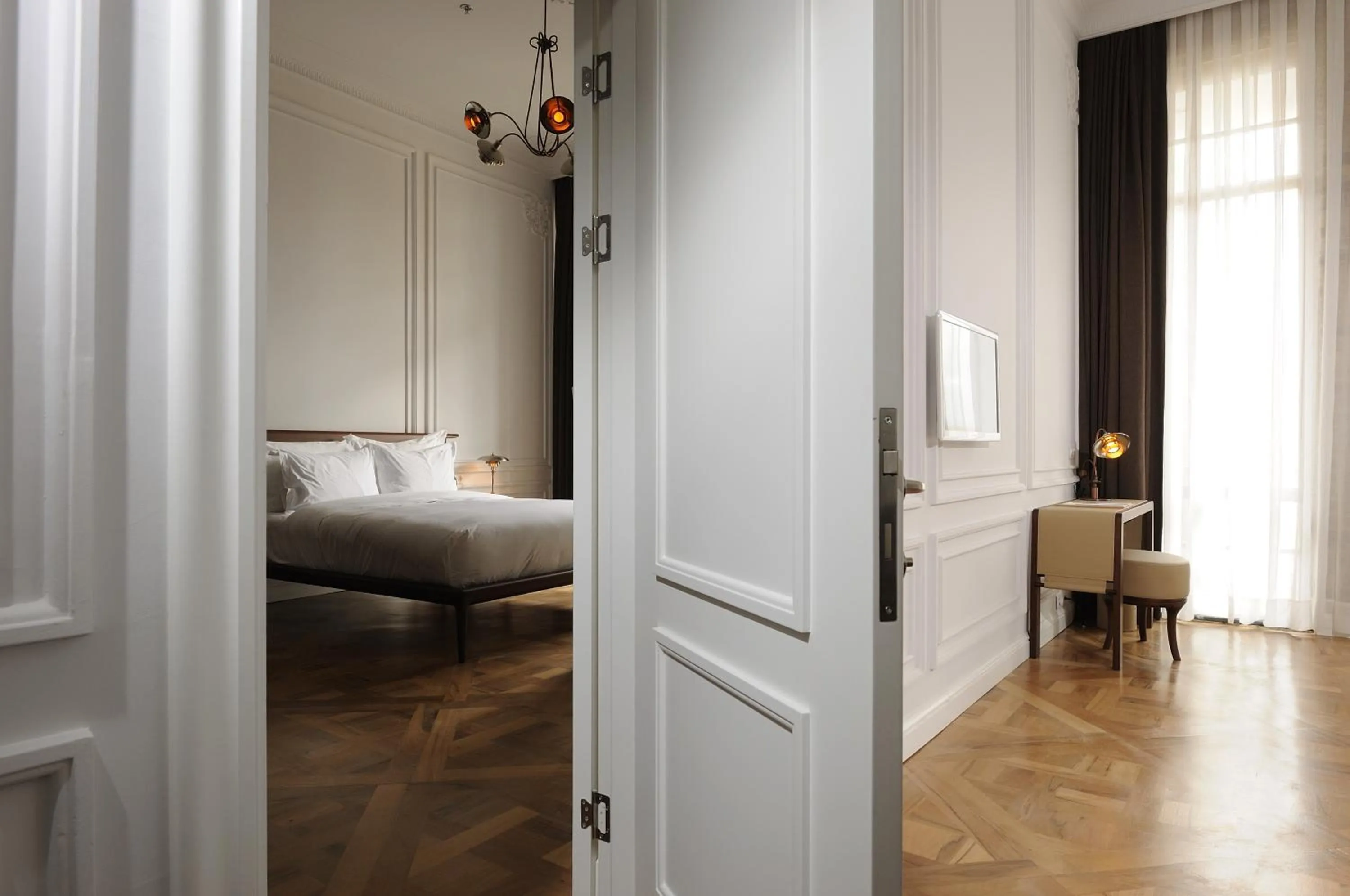 Bed in Georges Hotel Galata