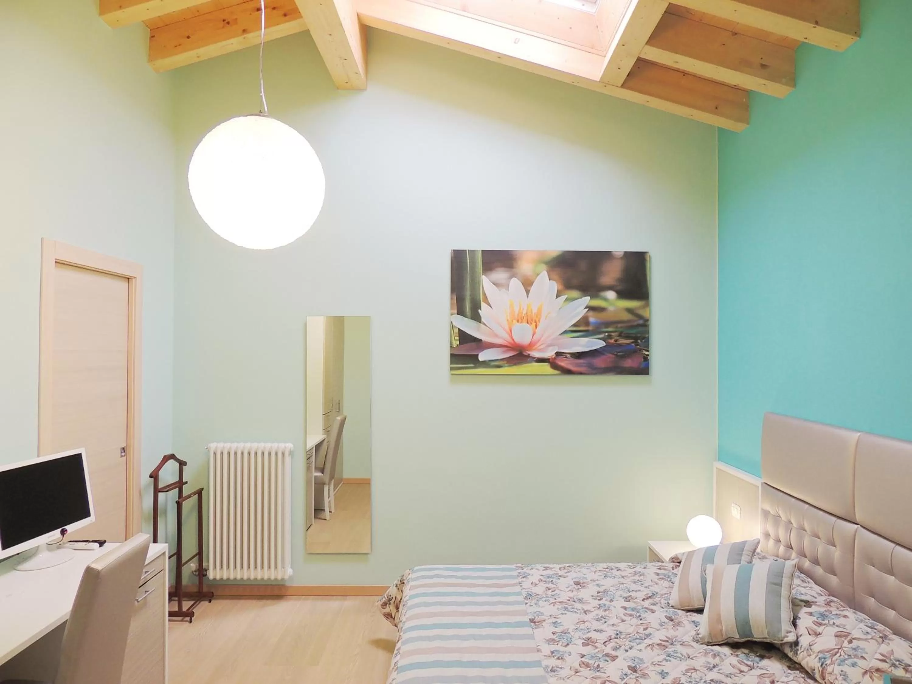 Photo of the whole room, Bed in B&B La Casa di Rosa