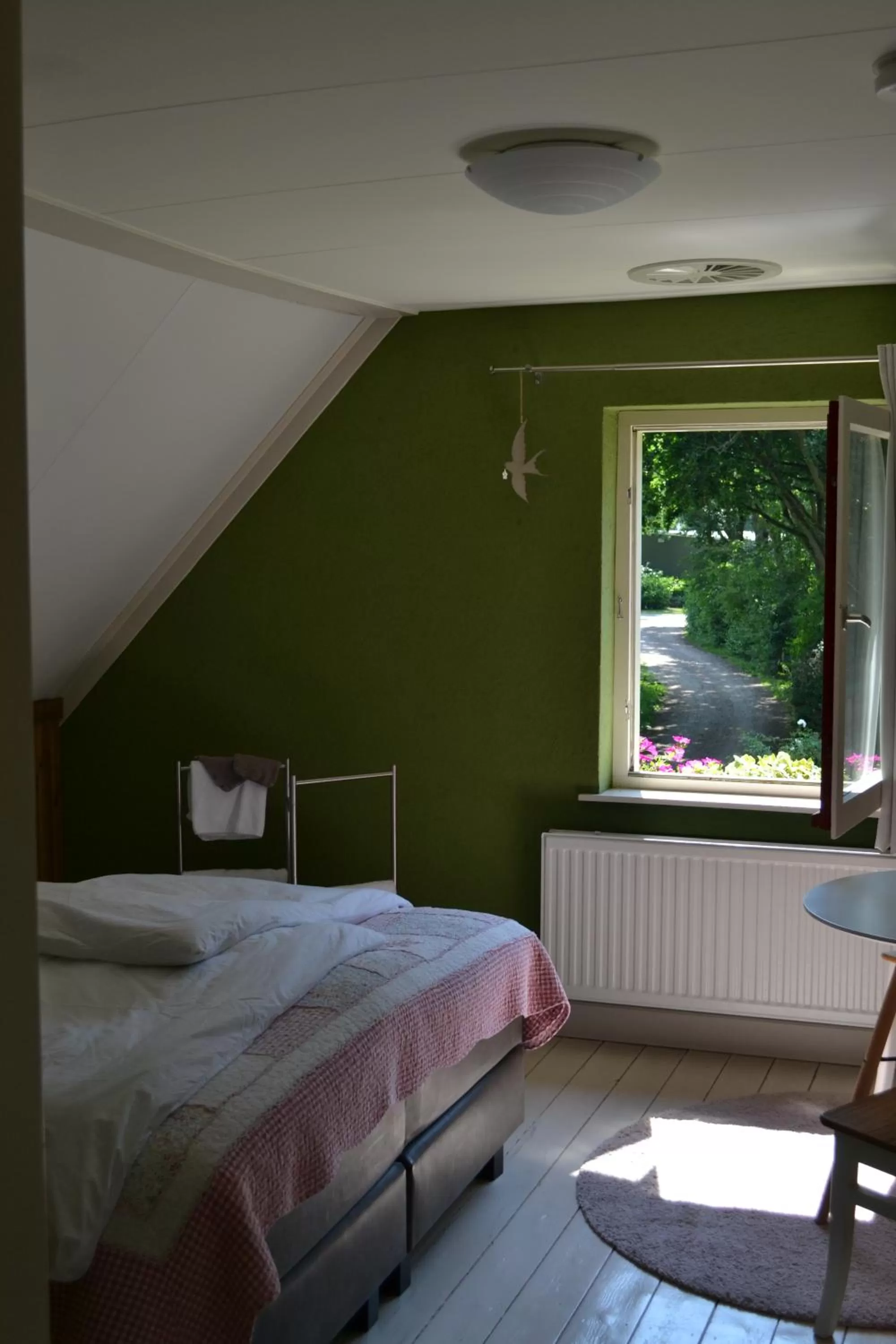 Bedroom, Bed in Bed & Breakfast aan de Beek