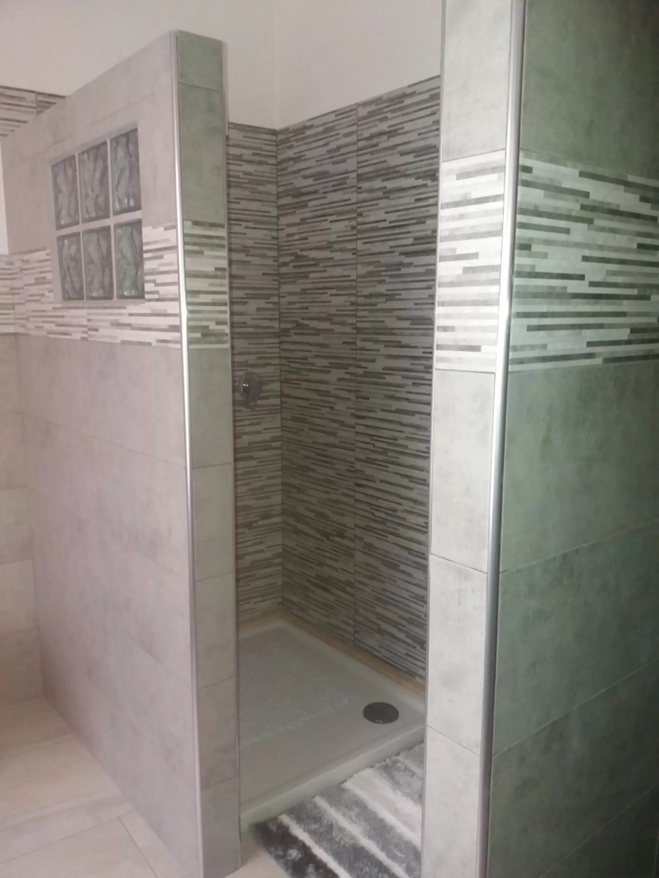 Shower in B&b la Fenice