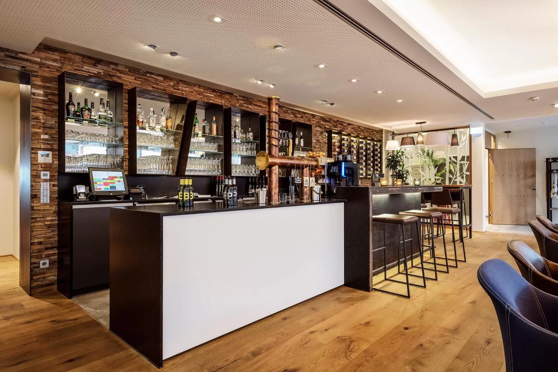 Restaurant/places to eat in HGS³