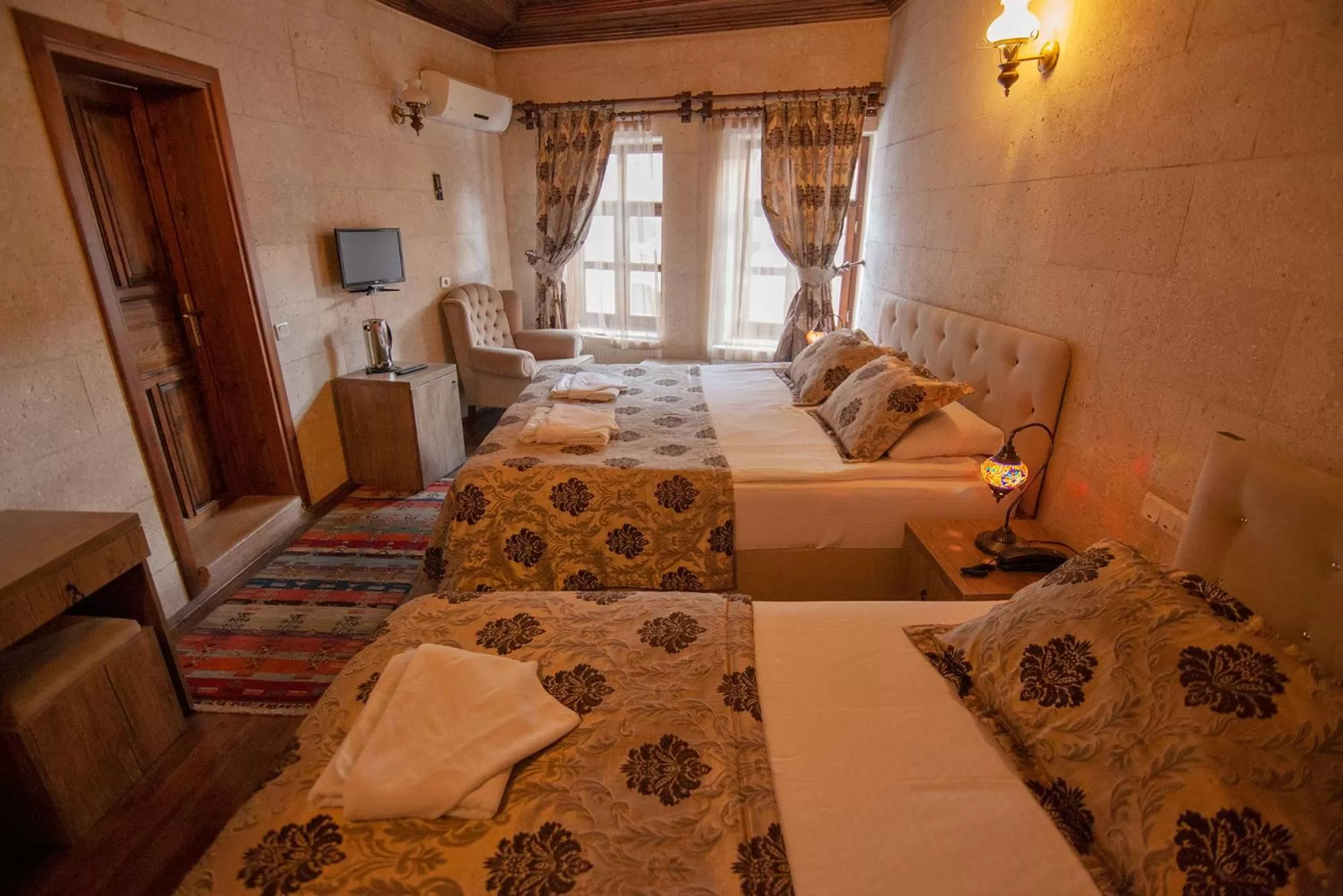 Bed in Diamond of Cappadocia