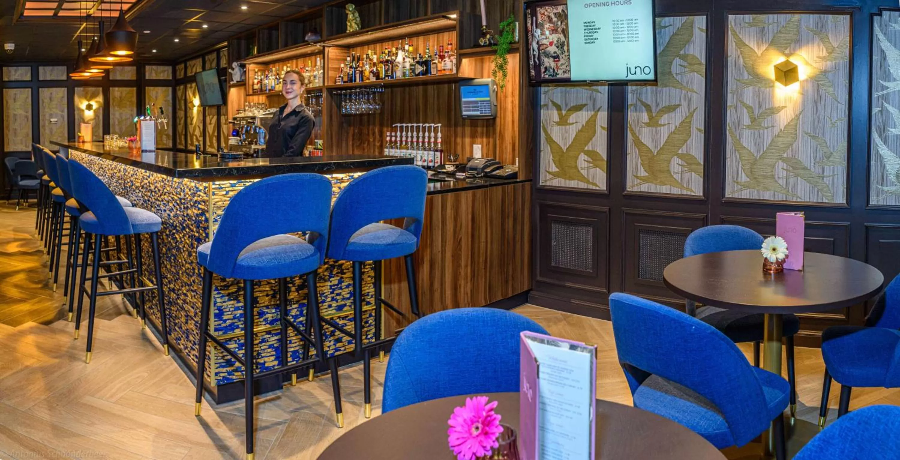 Lounge or bar in DoubleTree by Hilton Royal Parc Soestduinen