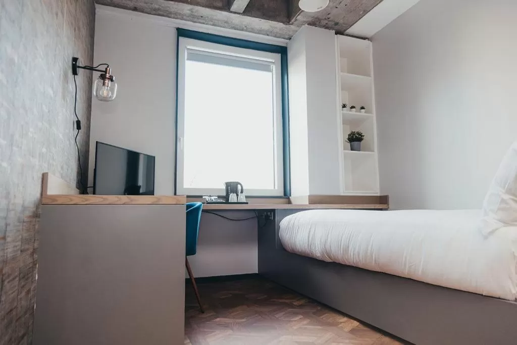 Bed in Quarter by the Warren Collection