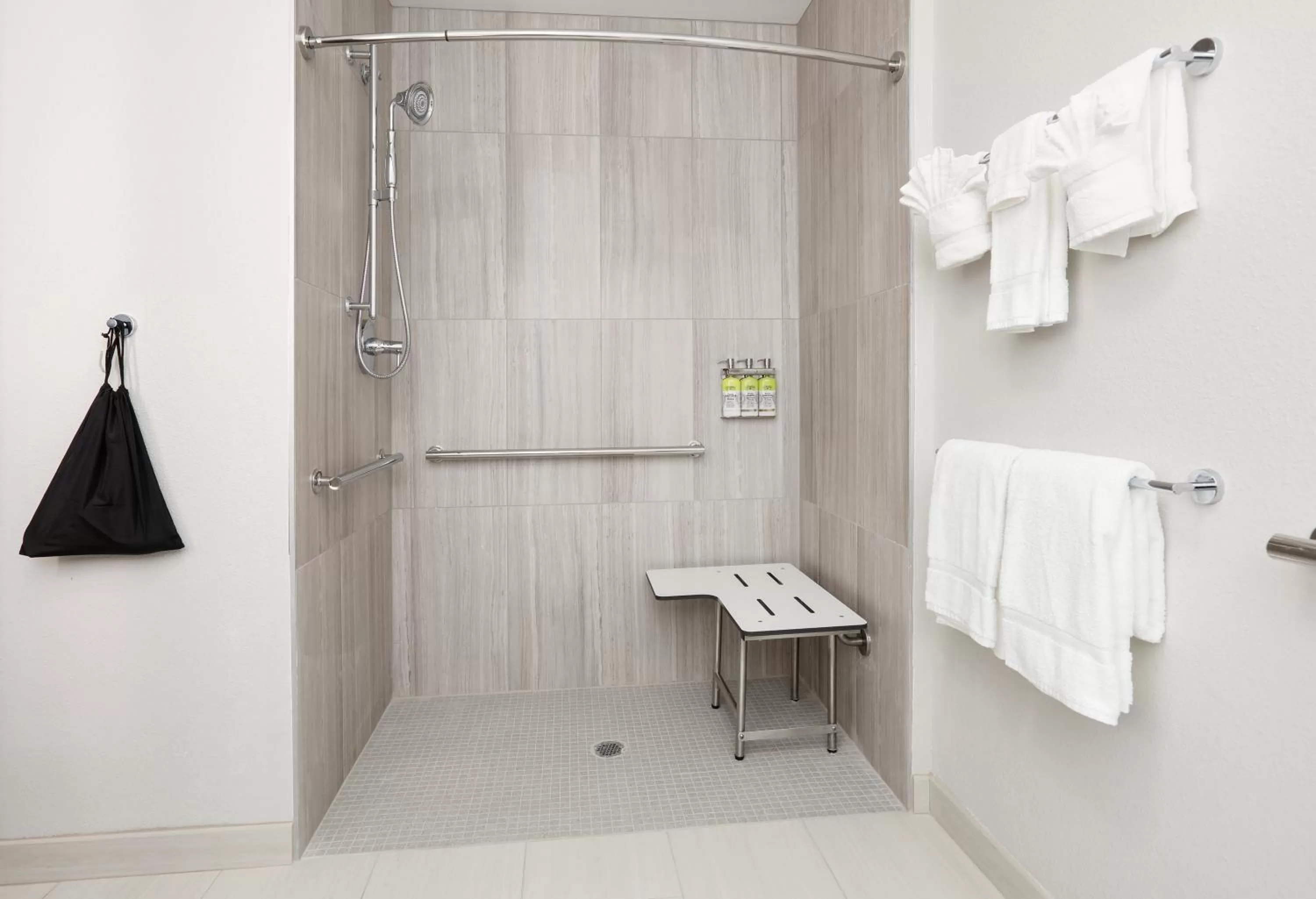 Bathroom in Holiday Inn Express - Kermit by IHG