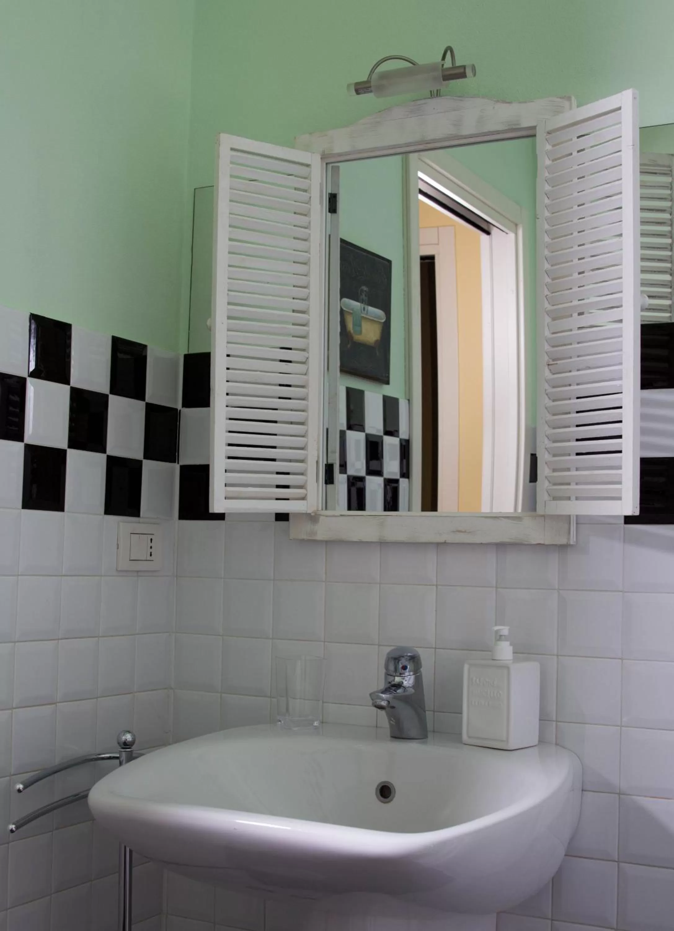 Bathroom in La Casetta B&B