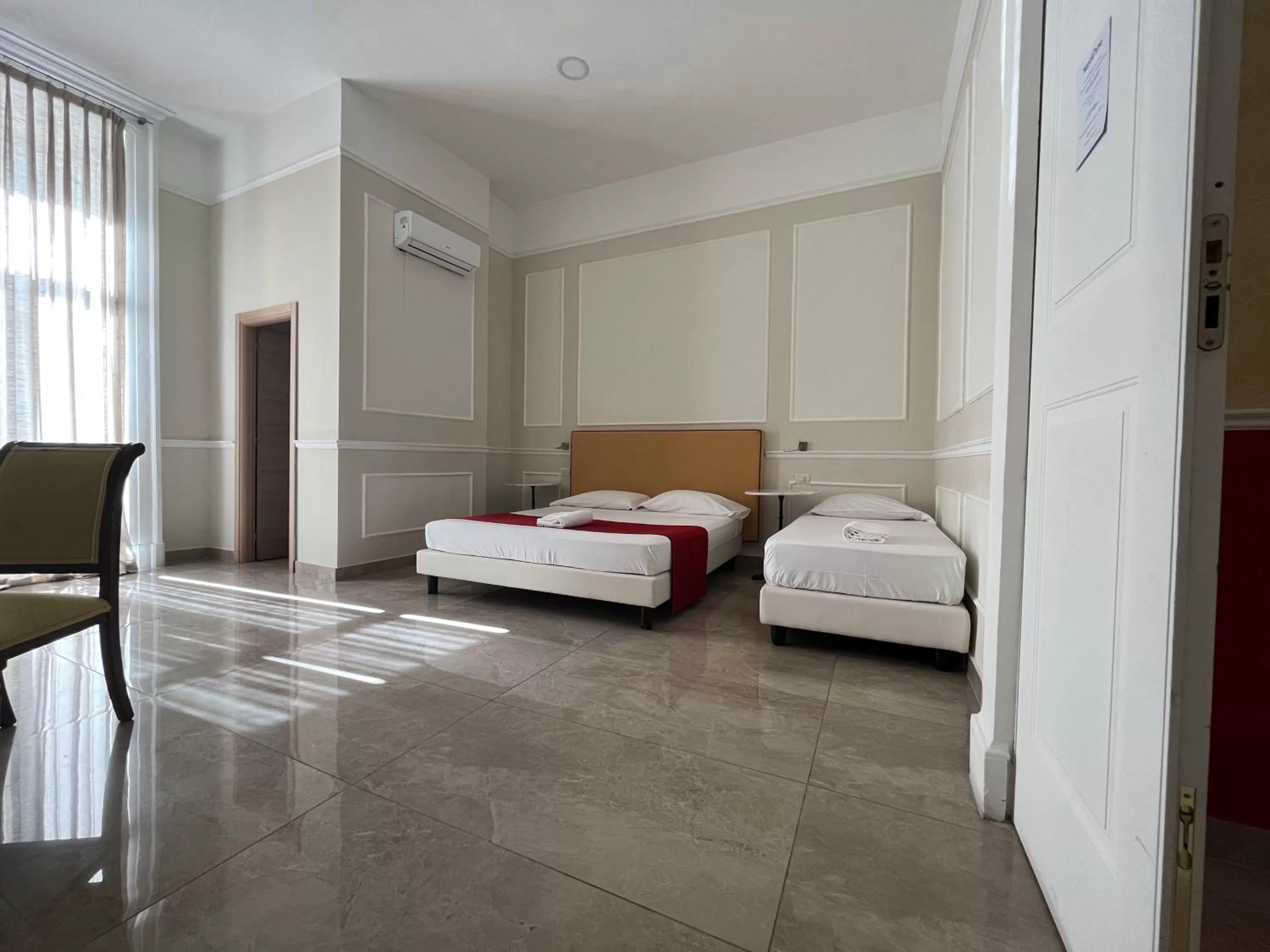 Bedroom, Bed in Napolit'amo Hotel Principe