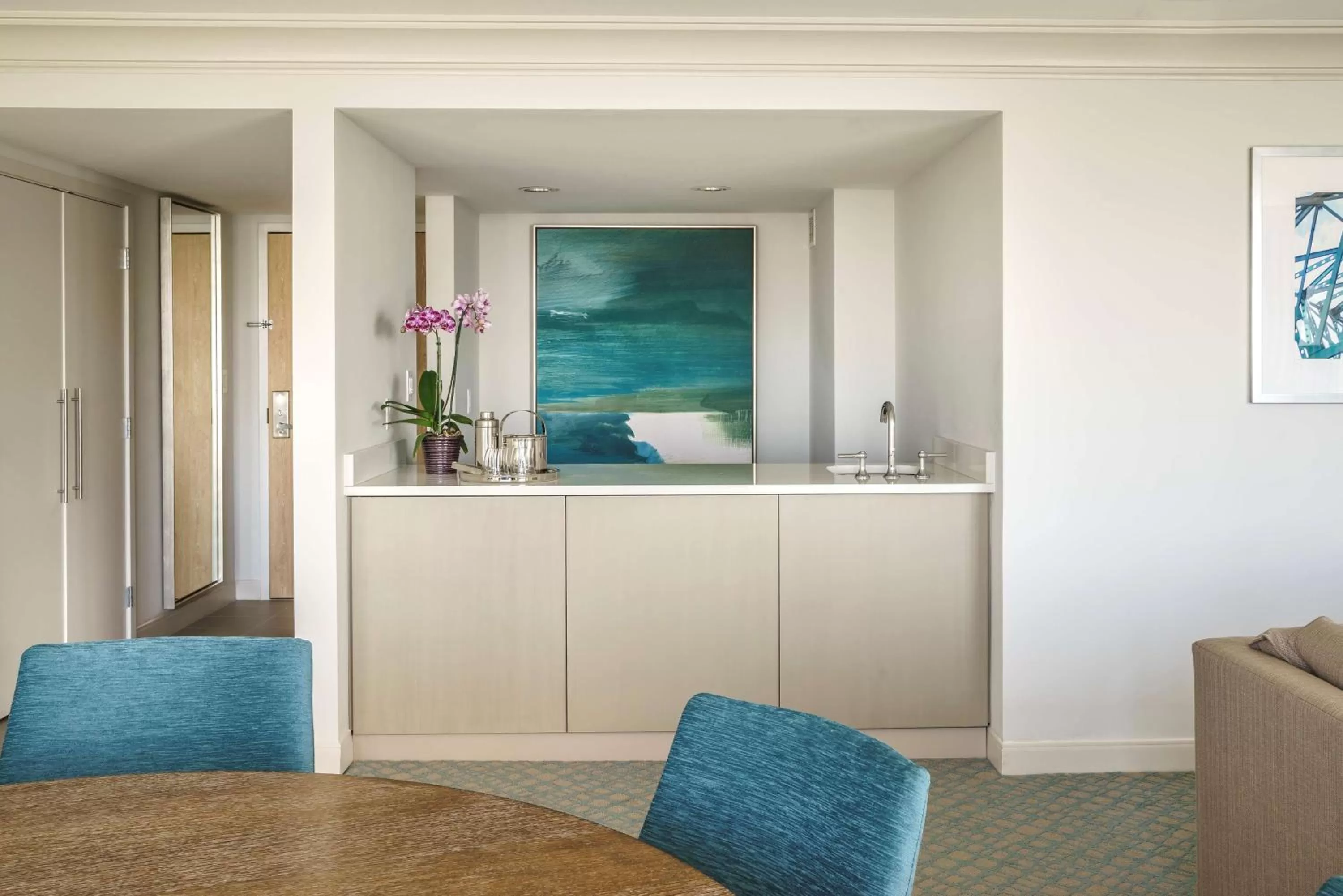 Photo of the whole room in Hyatt Regency Jacksonville Riverfront