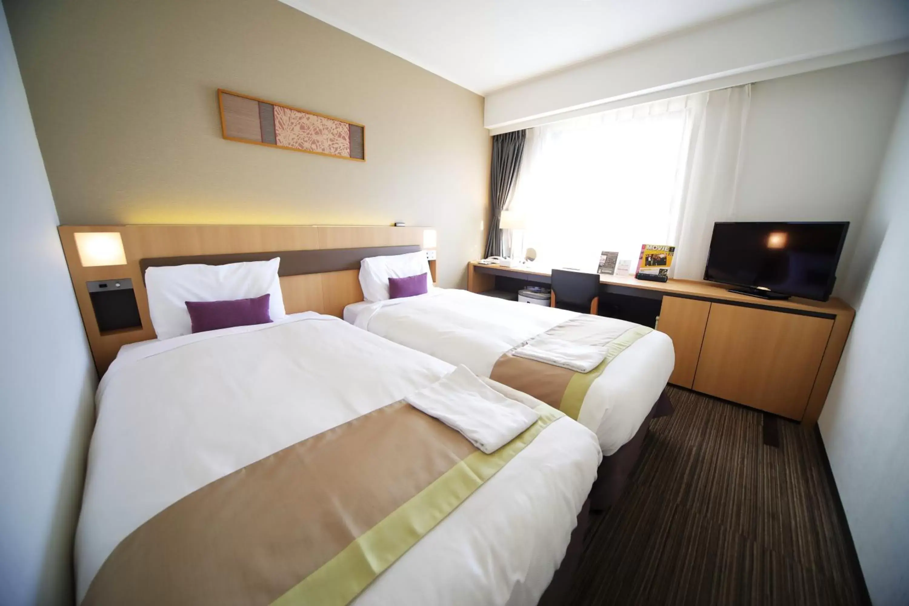 Economy Twin Room with Skytree View - Non-Smoking in Hotel Sunroute Asakusa Economy Twin Room with Skytree View - Non-Smoking in Hotel Sunroute Asakusa