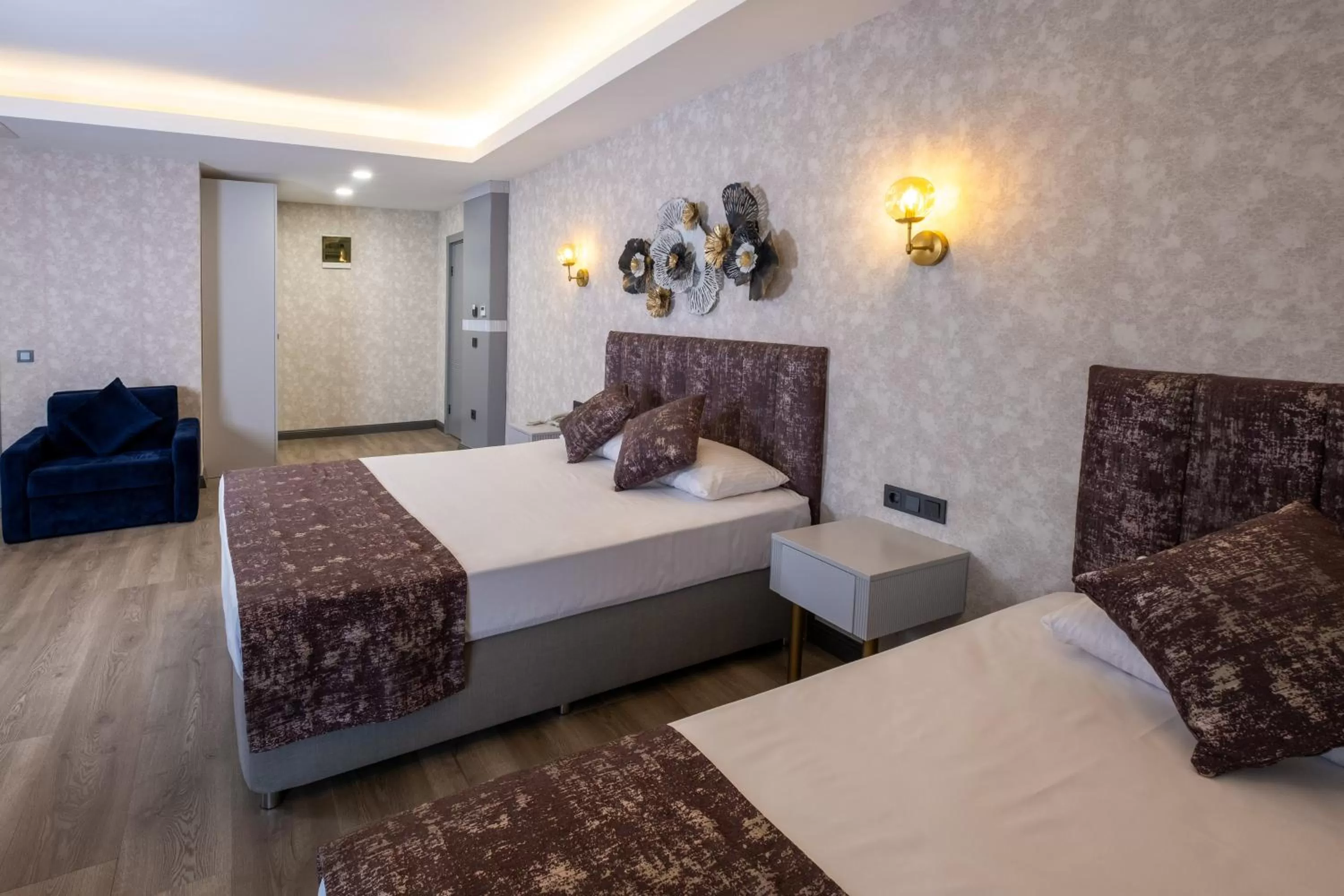 Bed in Avion Suite Hotel