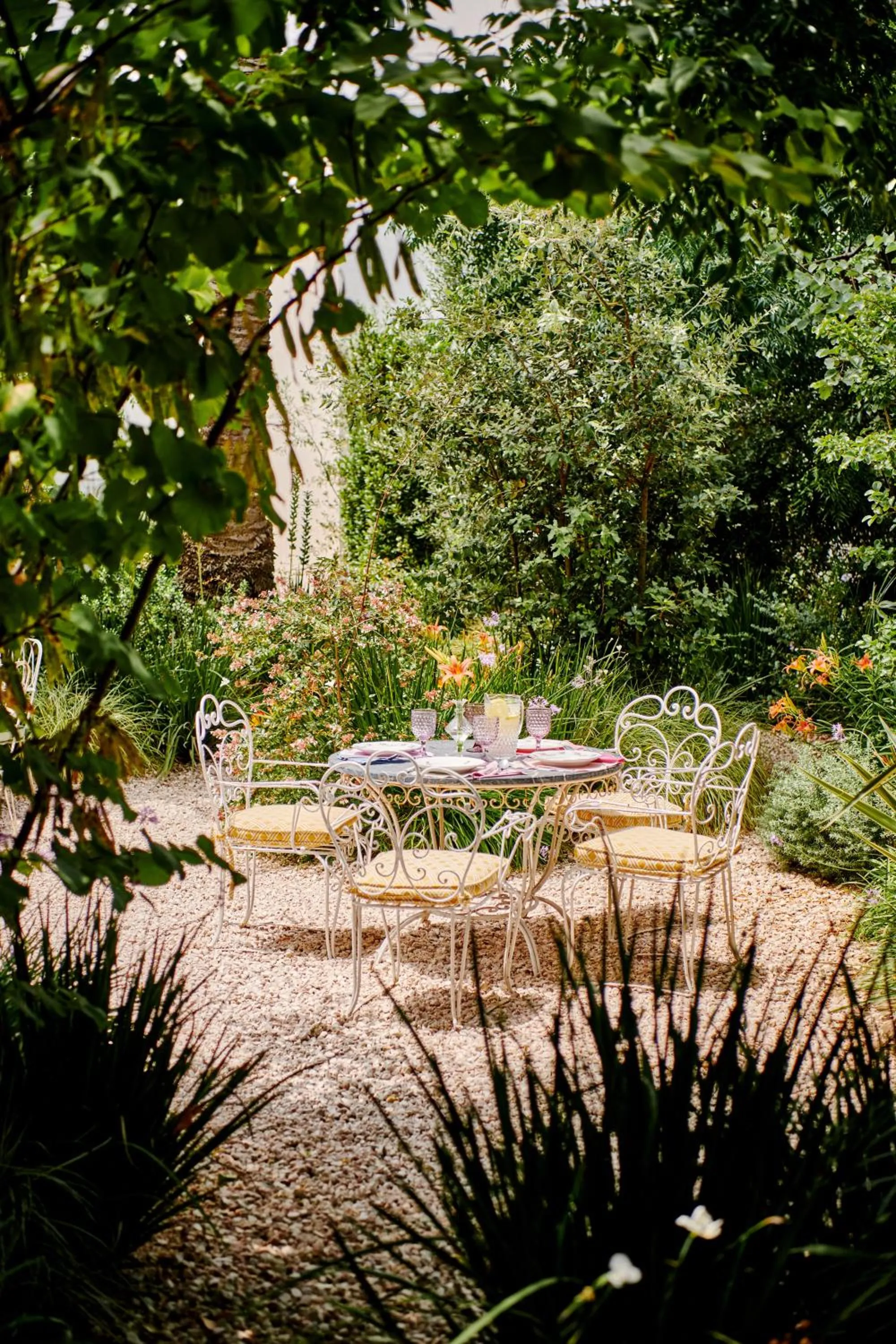 Garden in Cristine Bedfor Mahon Boutique Hotel