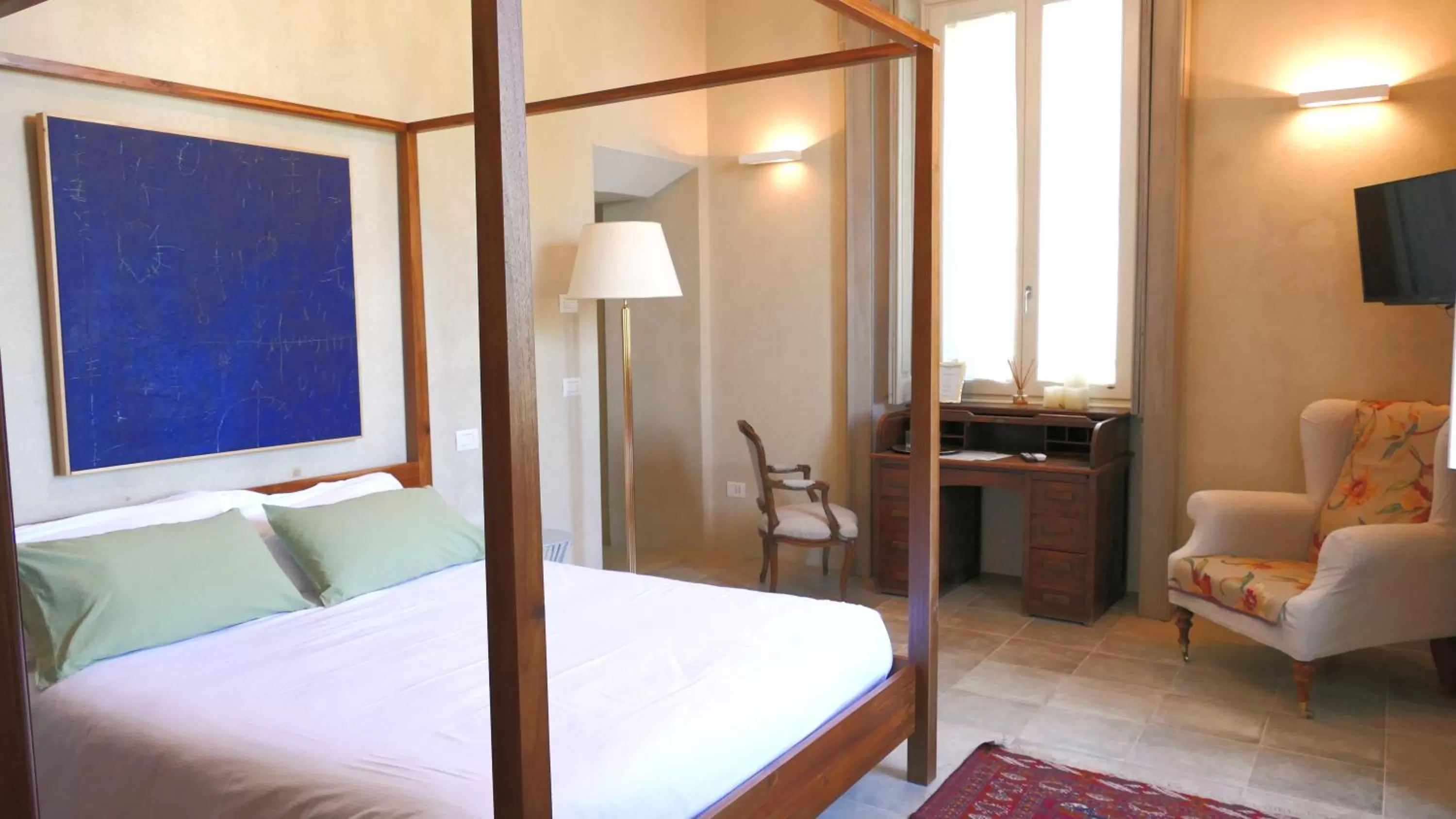 Coffee/tea facilities, Bed in White Lilac Romantic B&B - Adults only