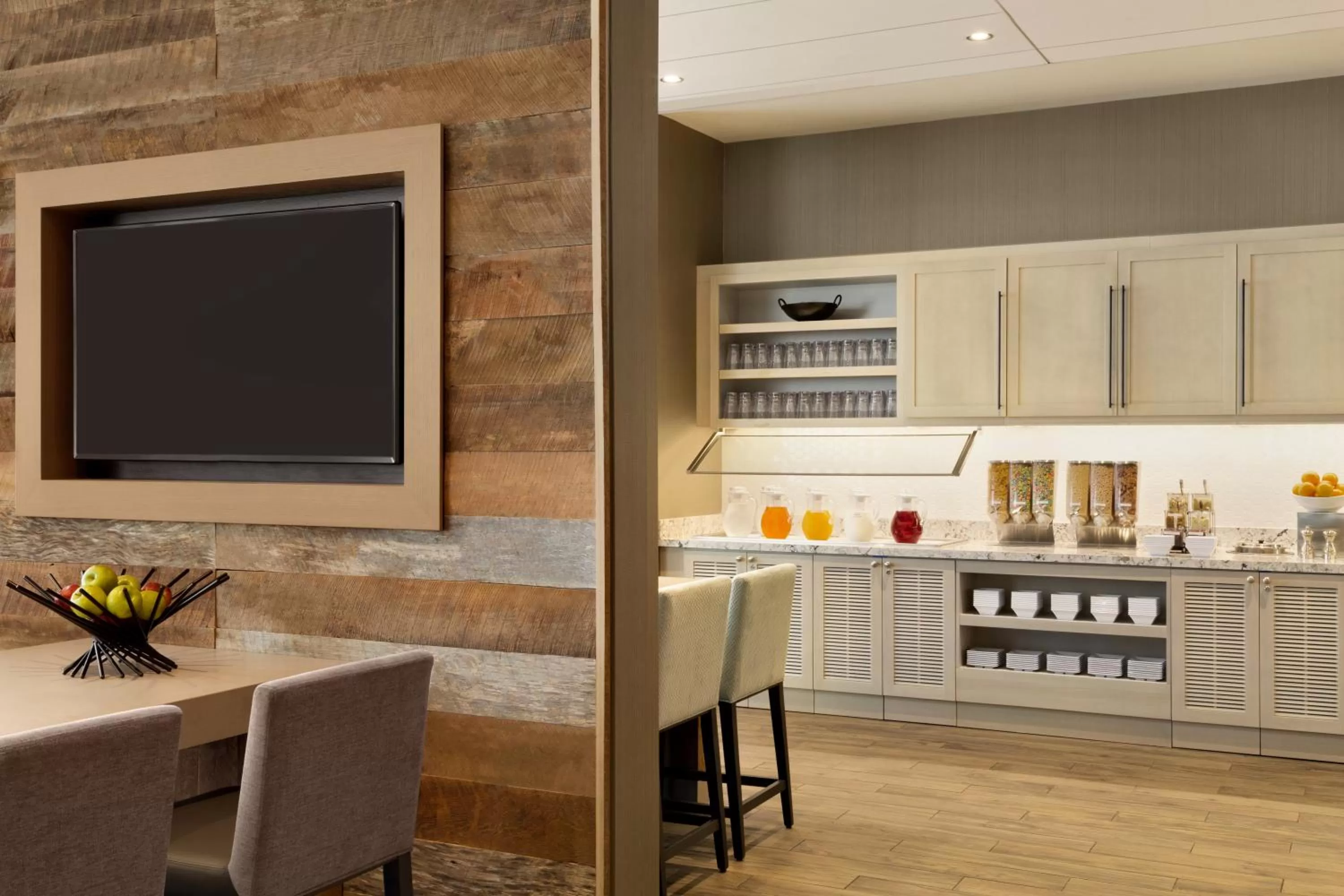 Breakfast in Hyatt Place Niagara Falls