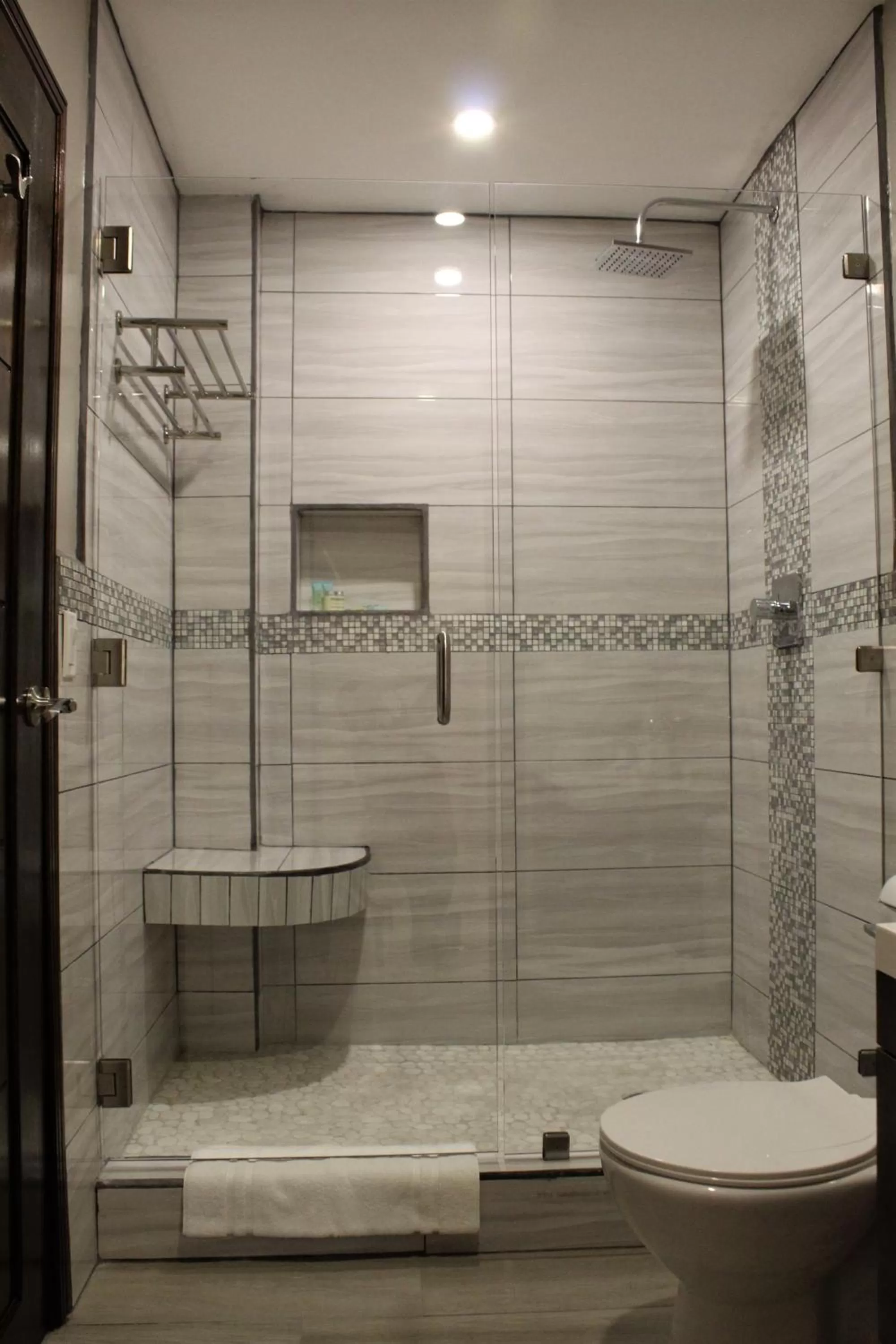 Bathroom in Barefoot Caye Caulker Hotel