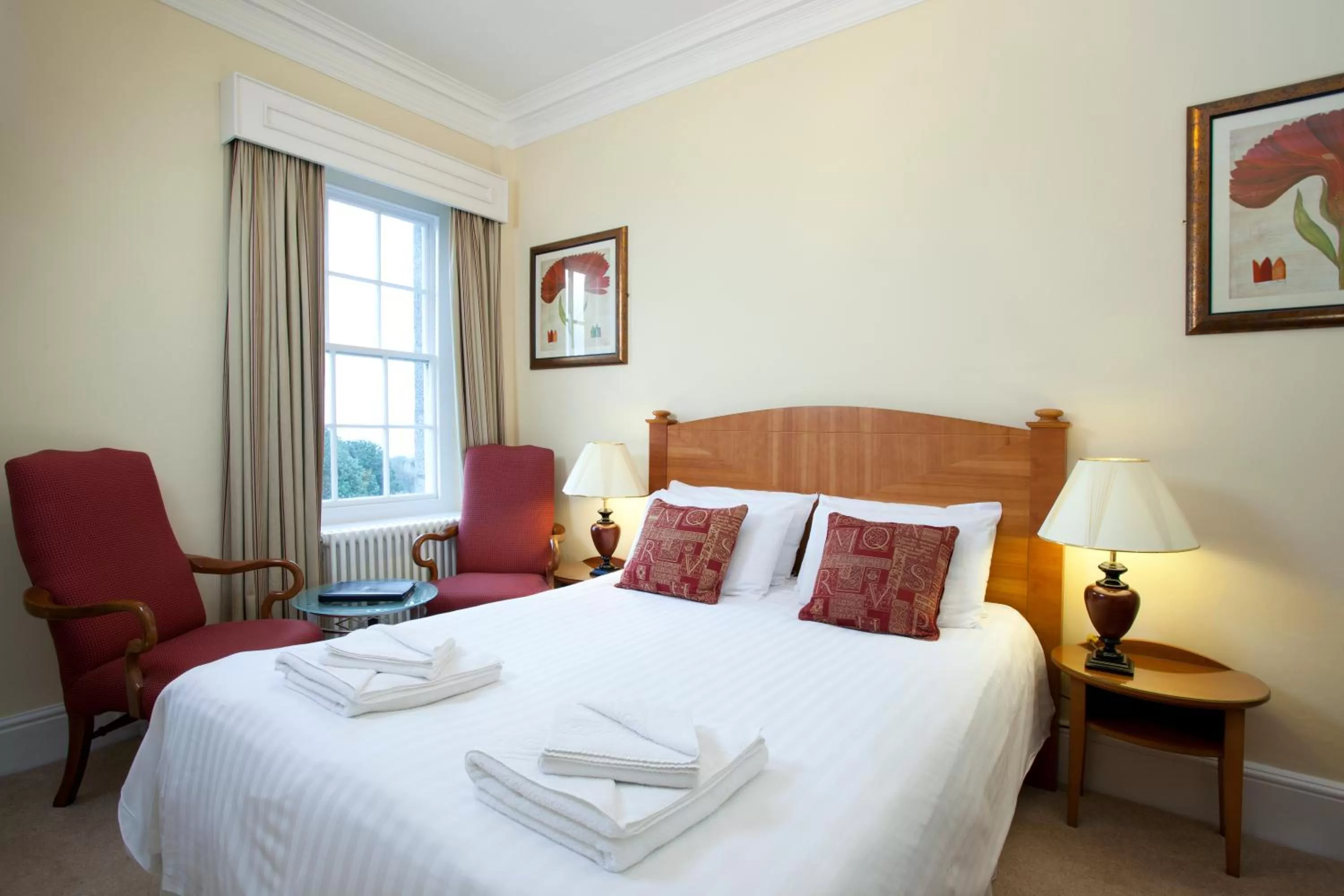 Bedroom, Bed in Tregenna Castle Resort