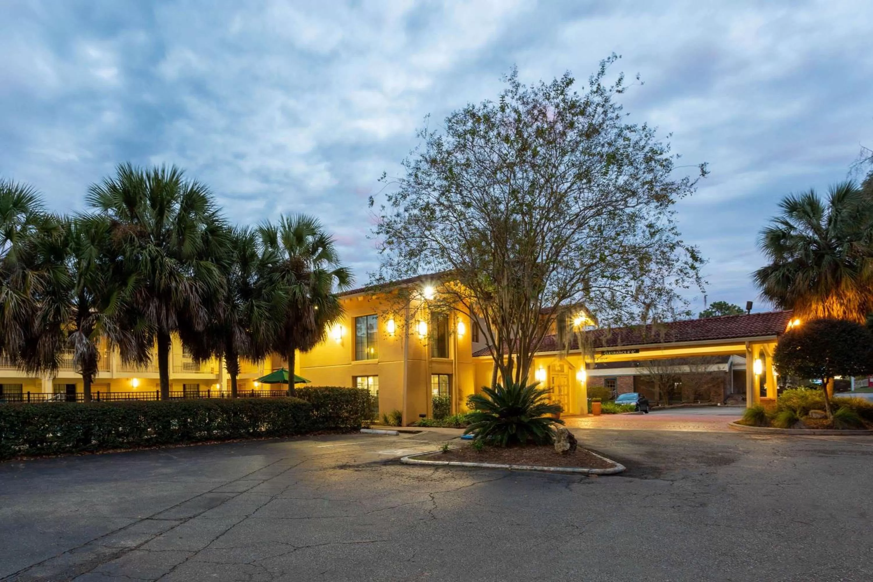 Property building in La Quinta Inn by Wyndham Tallahassee North