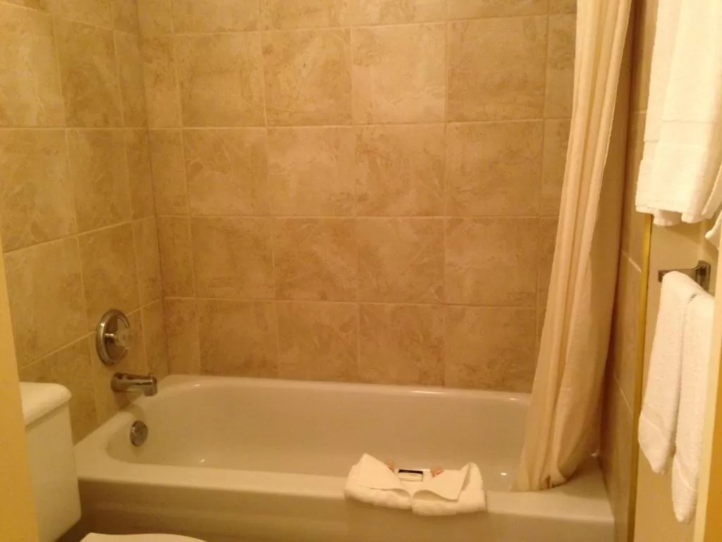 Bathroom in Western Budget Motel Peace River