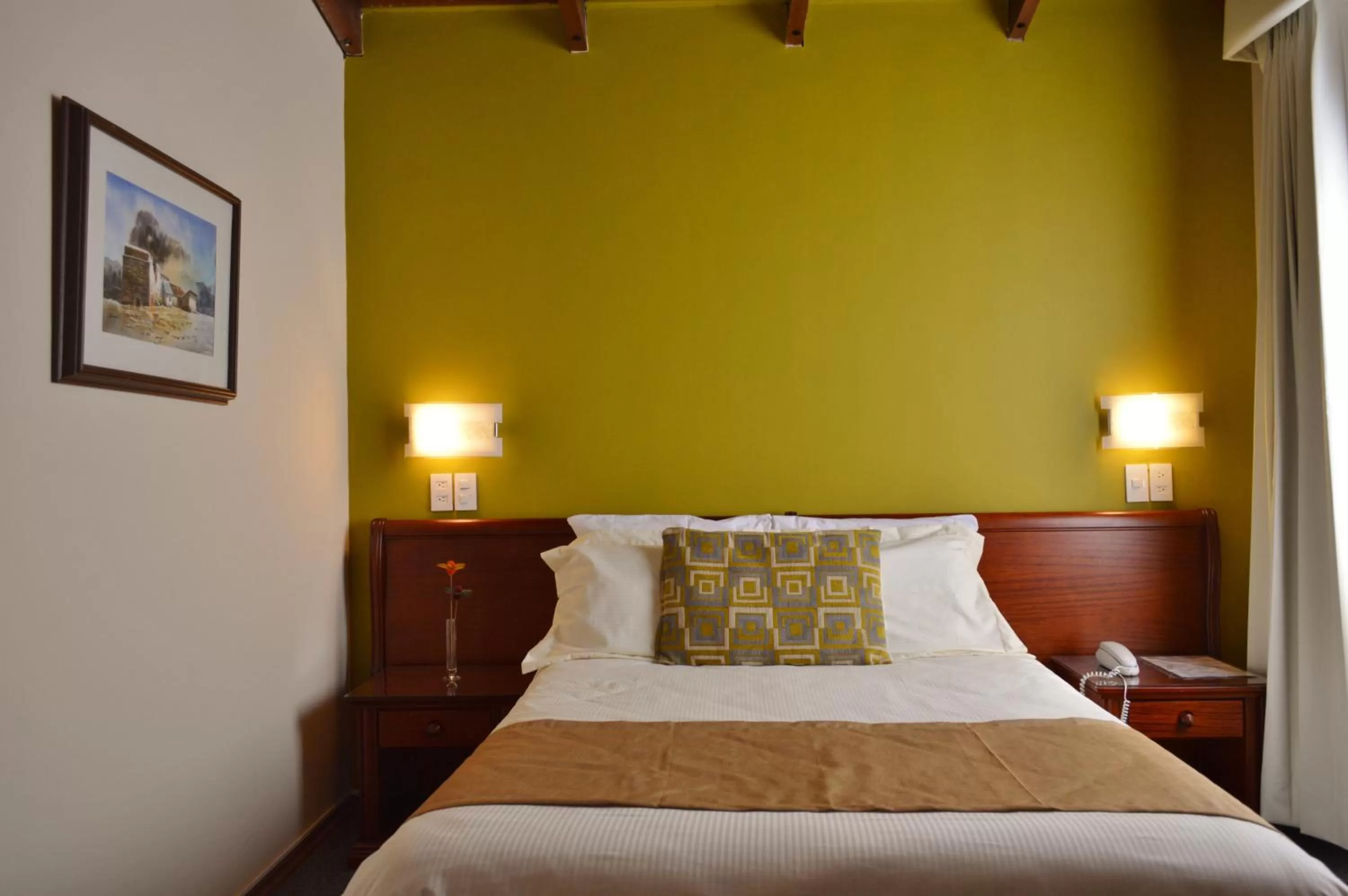 Bed in La Carolina Inn