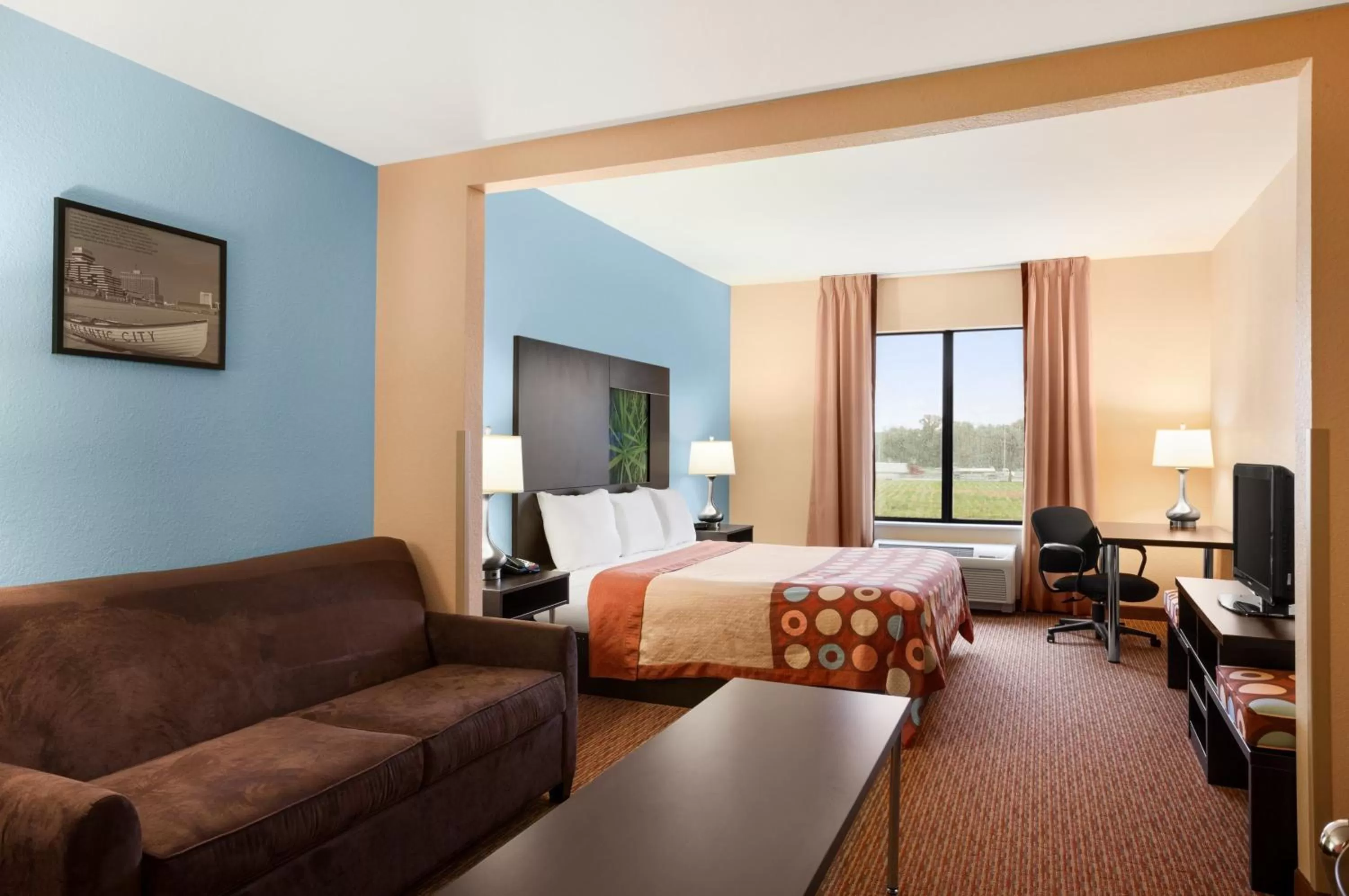 King Suite in Super 8 by Wyndham Pennsville/Wilmington