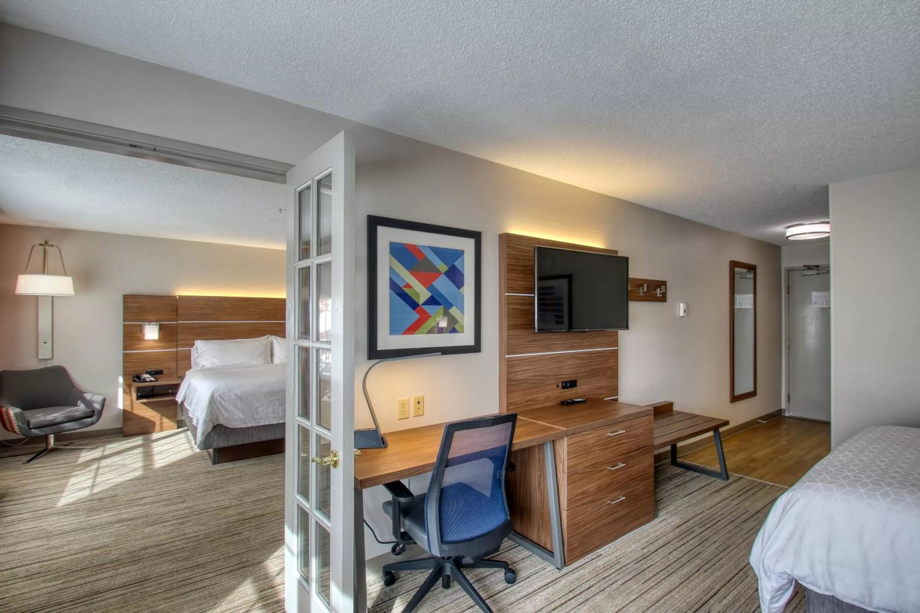 Bedroom, Bed in Holiday Inn Express Hotel & Suites Oshkosh - State Route 41 by IHG