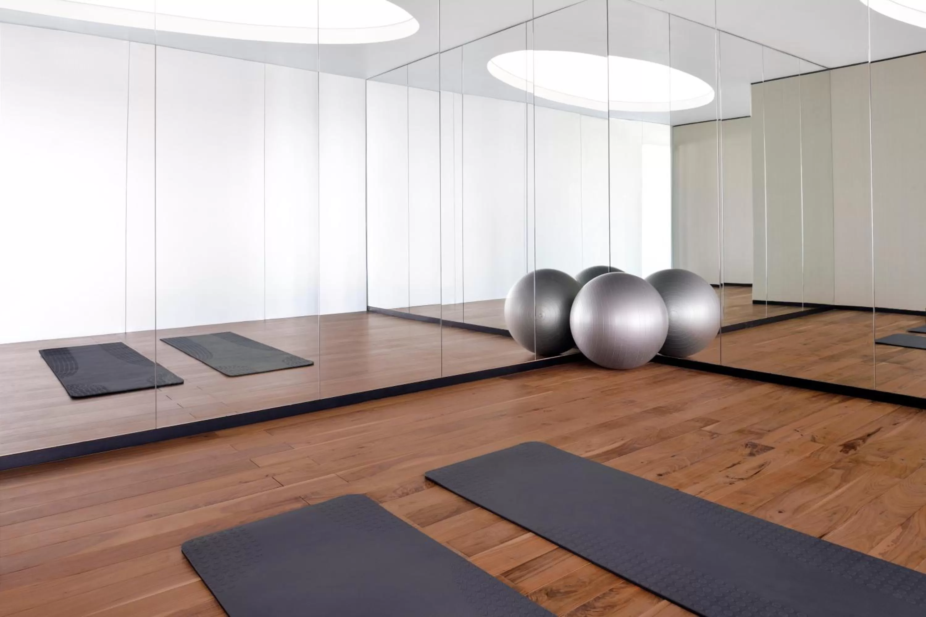 Fitness centre/facilities in Vida Emirates Hills