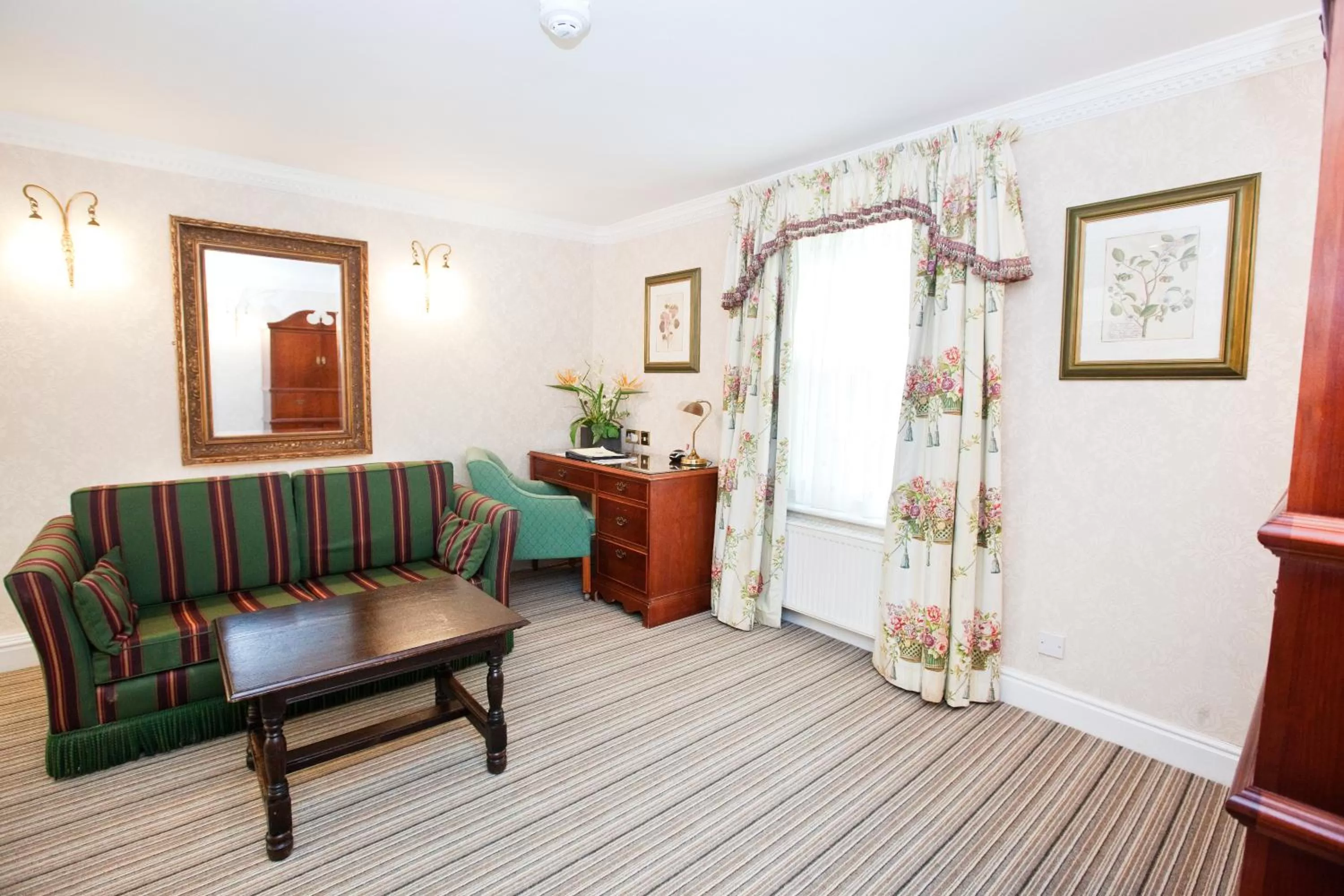 Seating area in Marygreen Manor