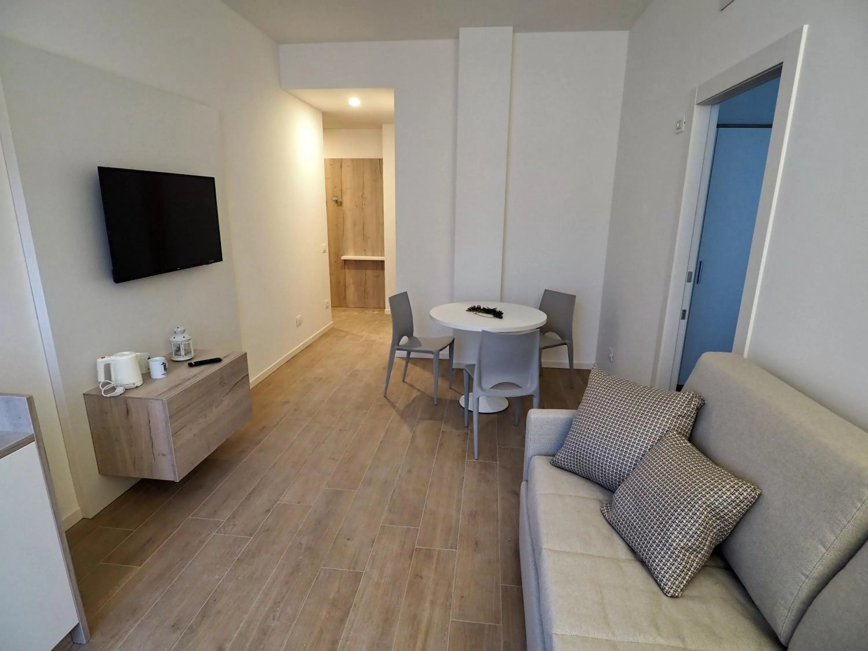 TV and multimedia in Albergo Accademia