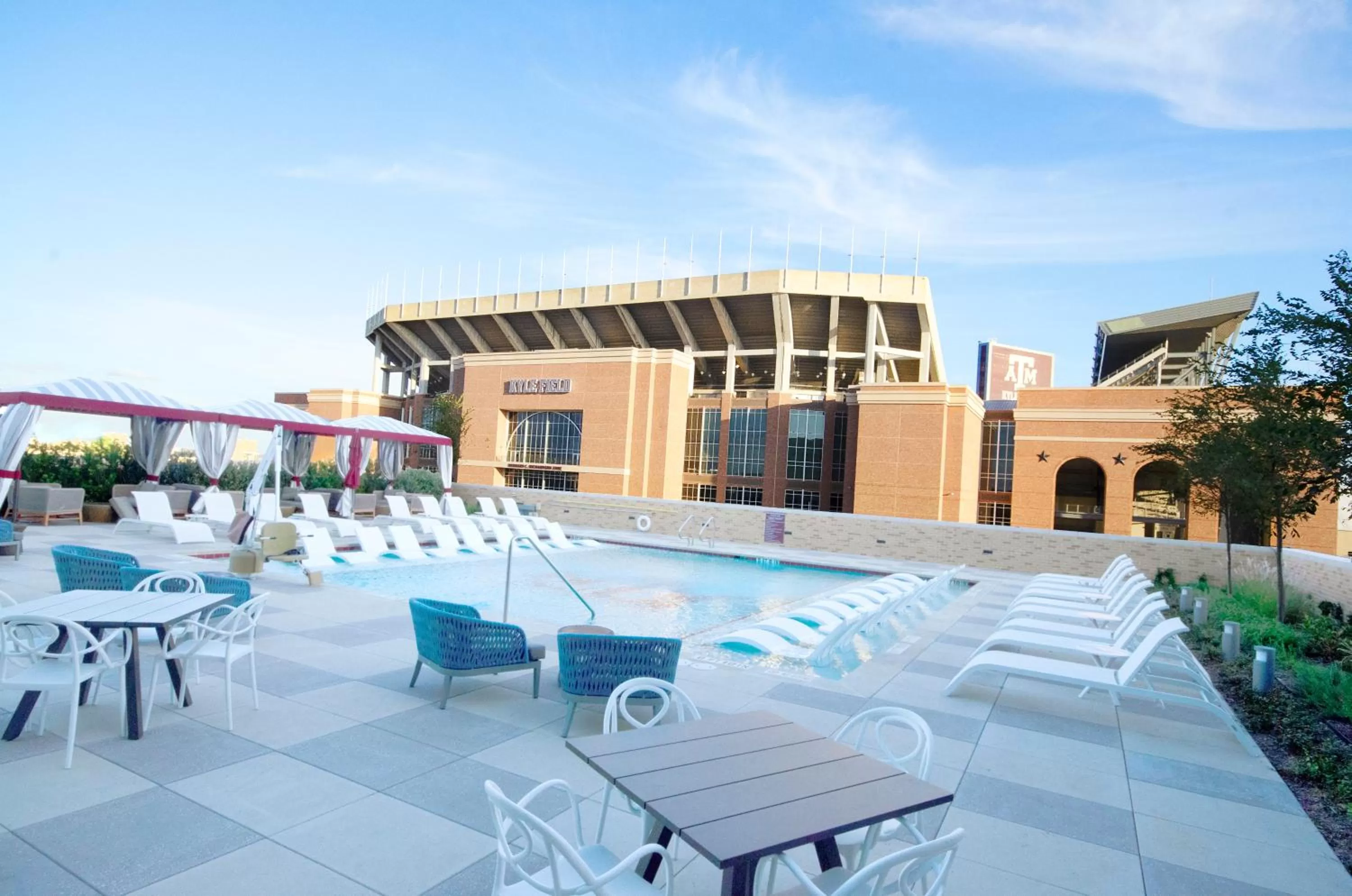 Swimming pool in Texas A&M Hotel and Conference Center