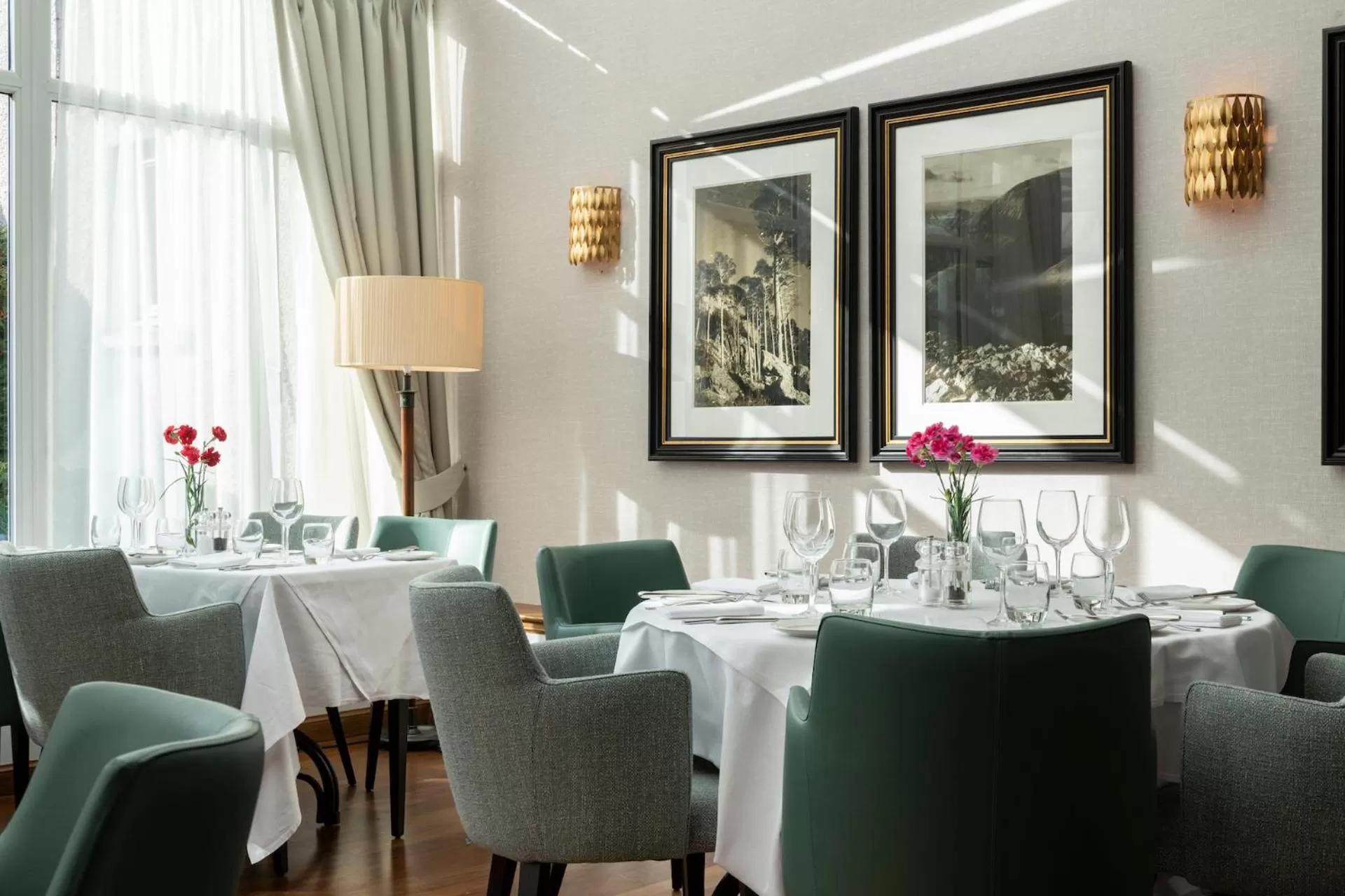 Restaurant/places to eat in Kingsmills Hotel