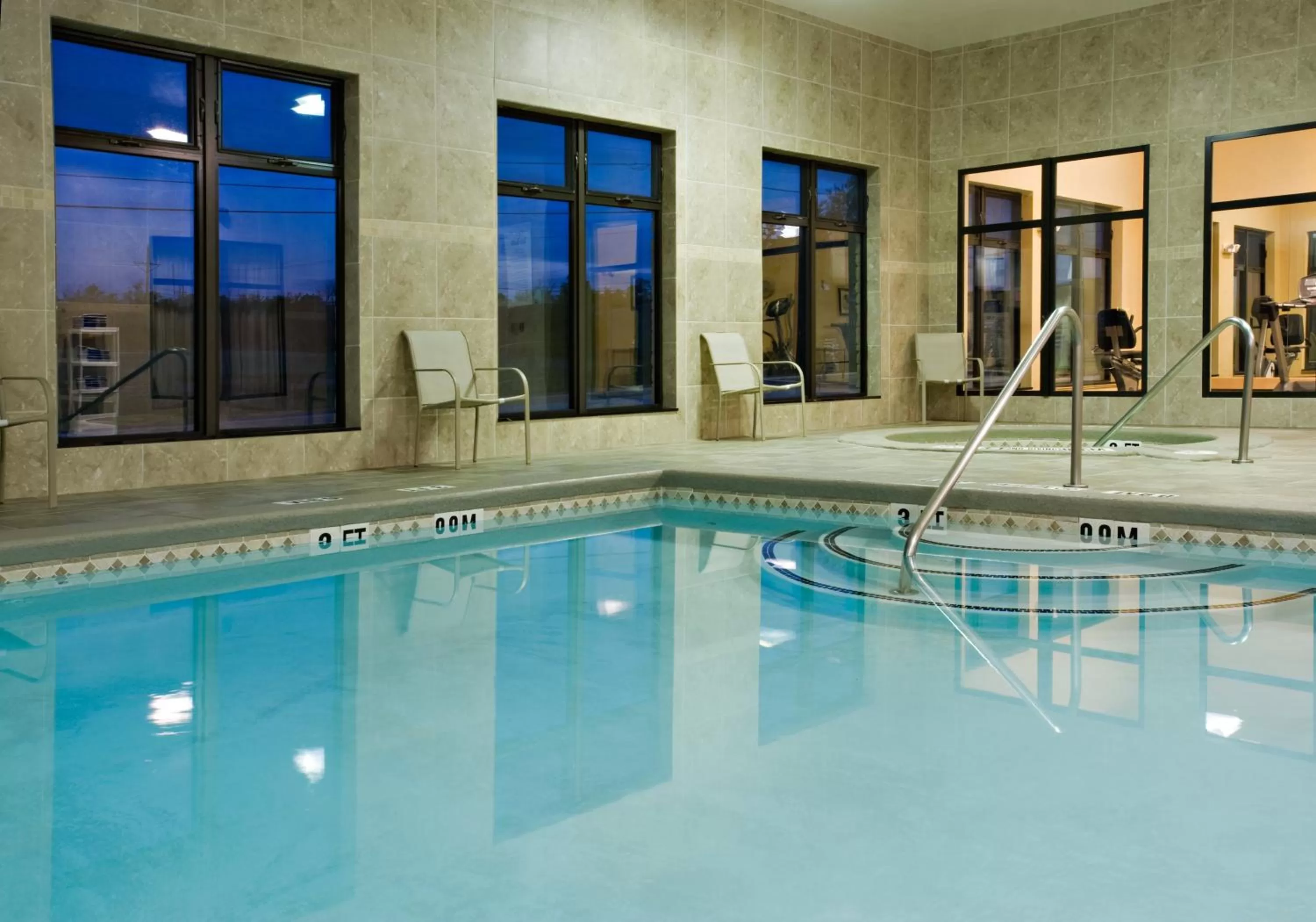 Swimming pool in Holiday Inn Express Hotel and Suites Borger by IHG