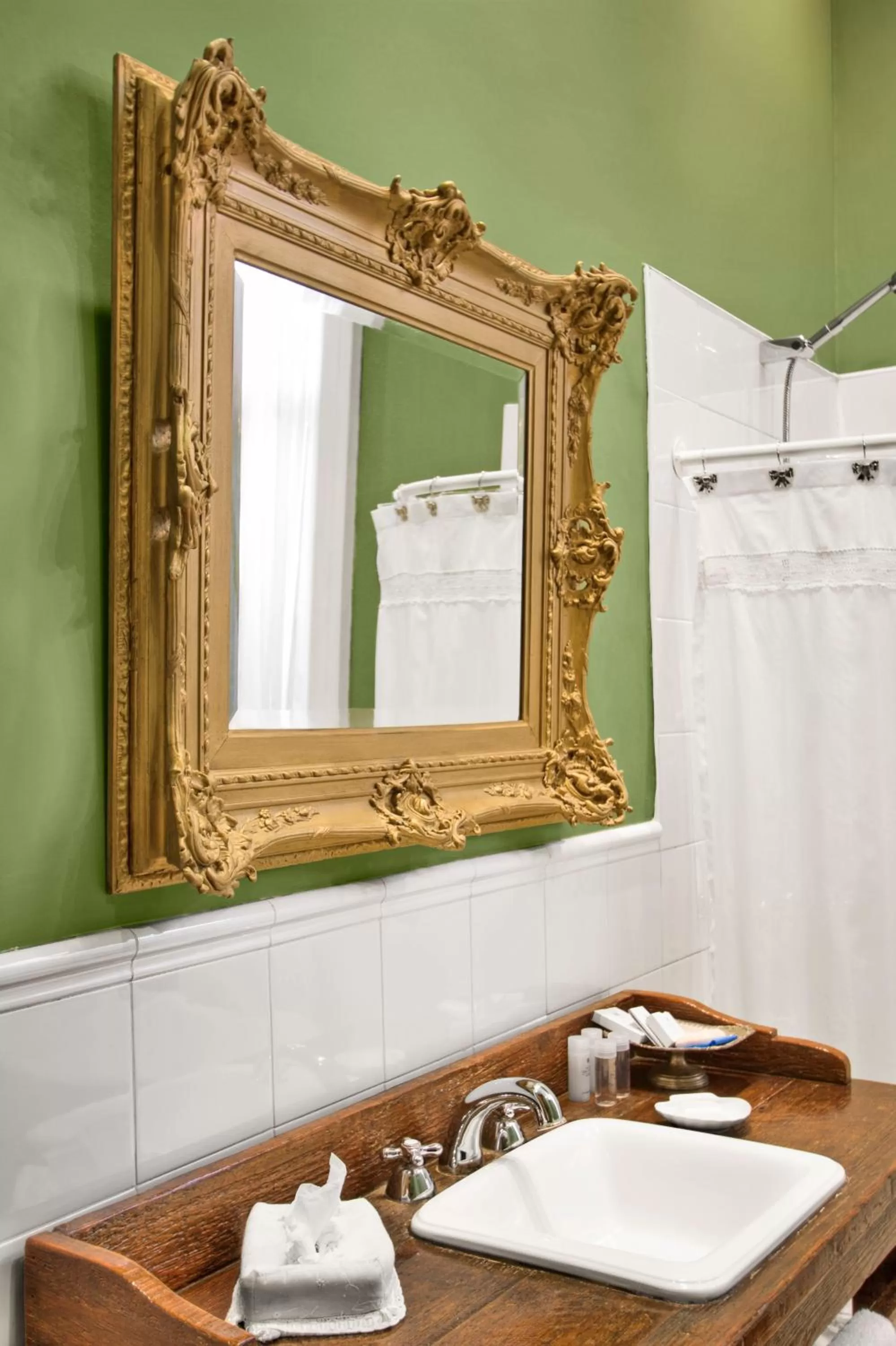 Bathroom in Hotel del Casco