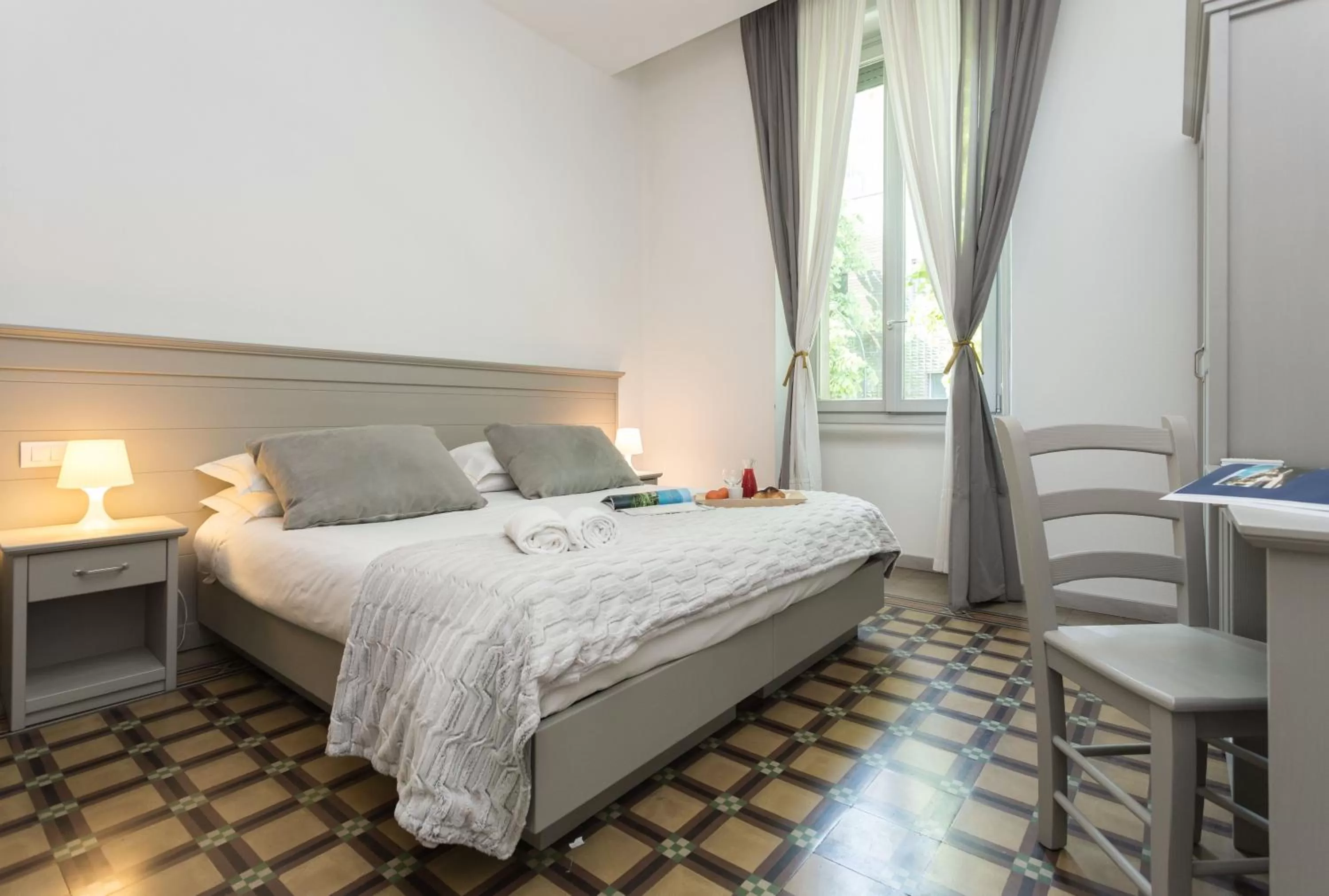 Bed in The Leoncino Hotel