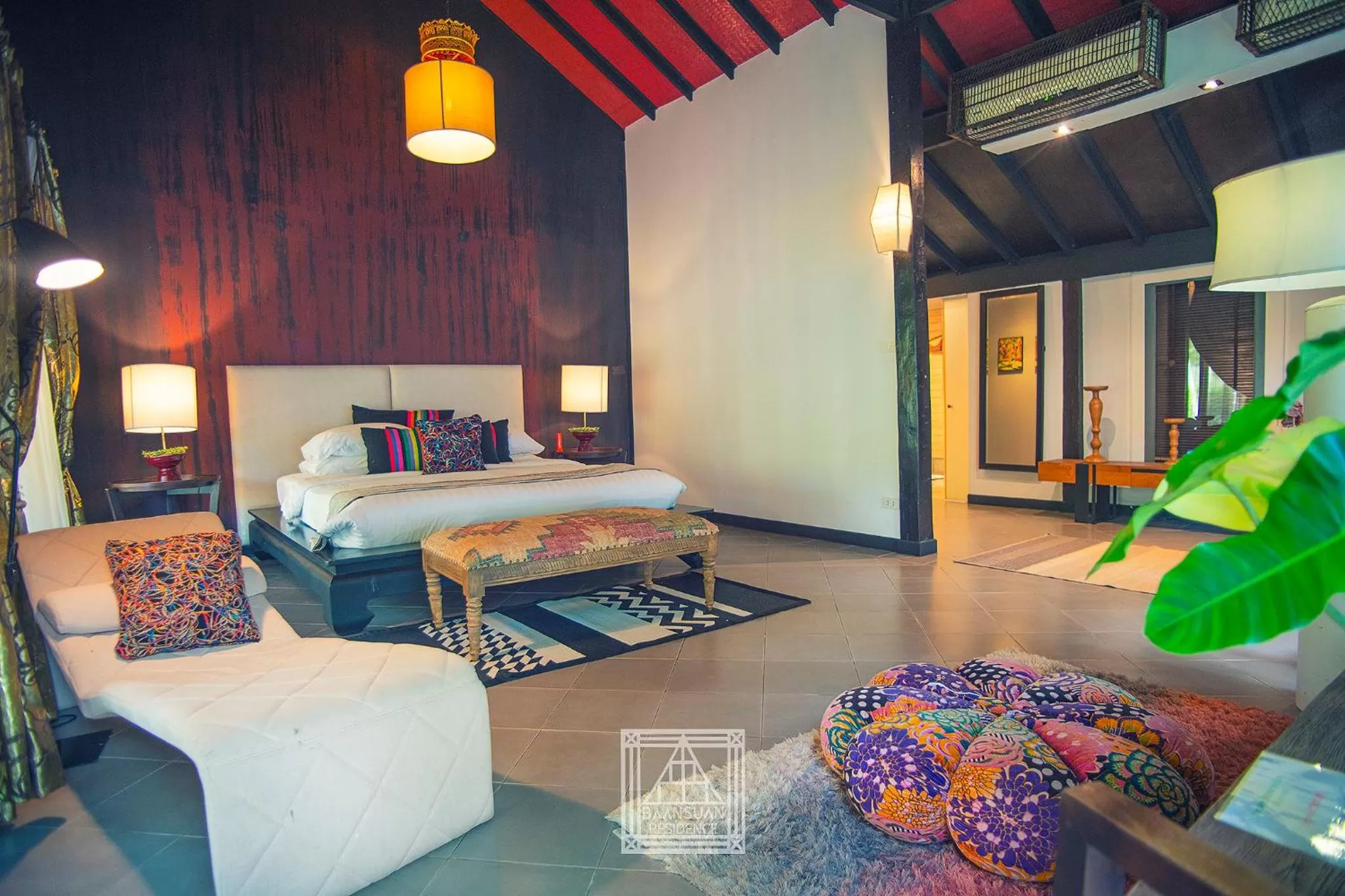 Photo of the whole room, Bed in Baan Suan Residence เฮือนพักบ้านสวน