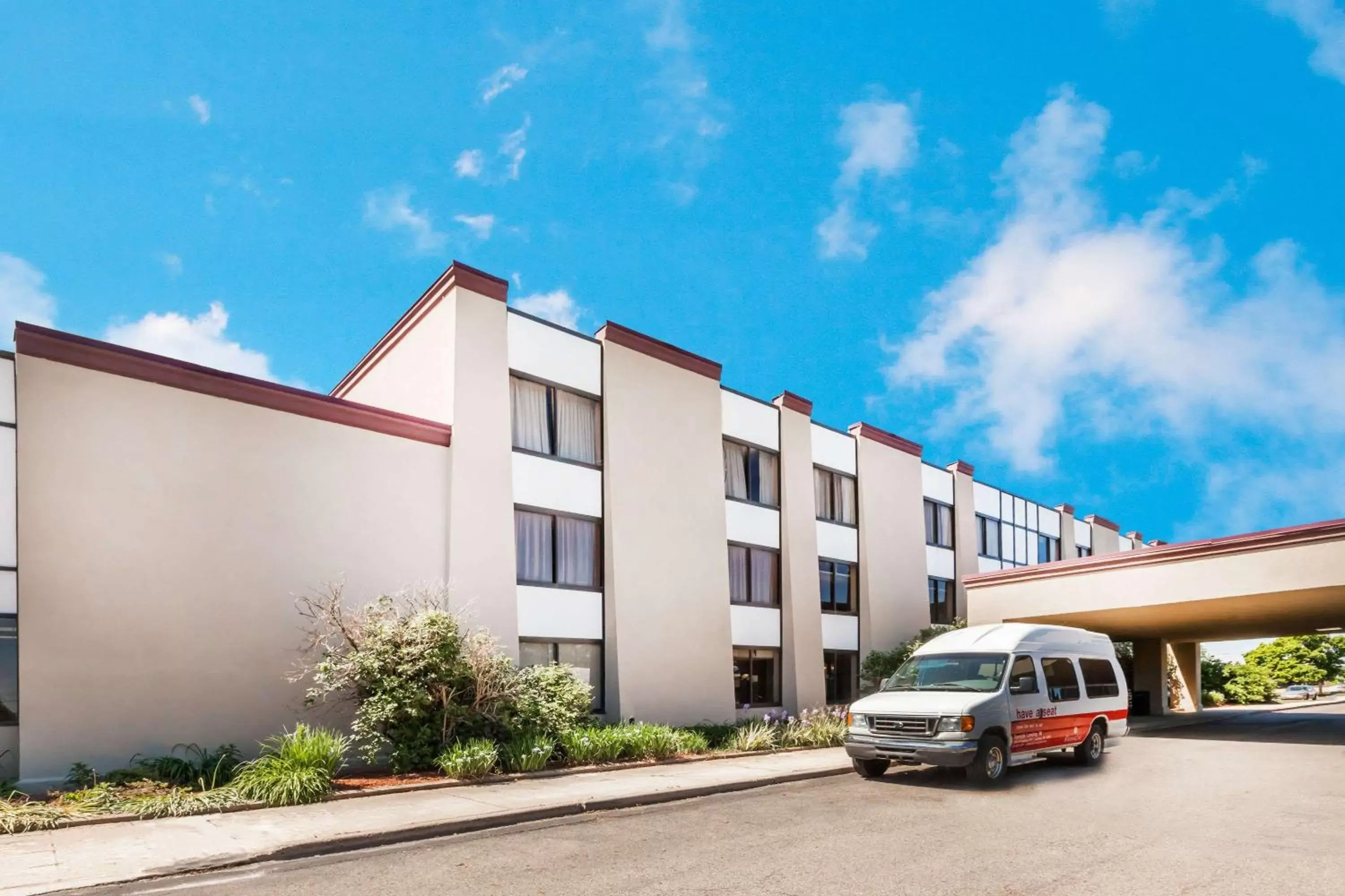 Clarion Hotel & Conference Center Lansing West Clarion Hotel & Conference Center Lansing West