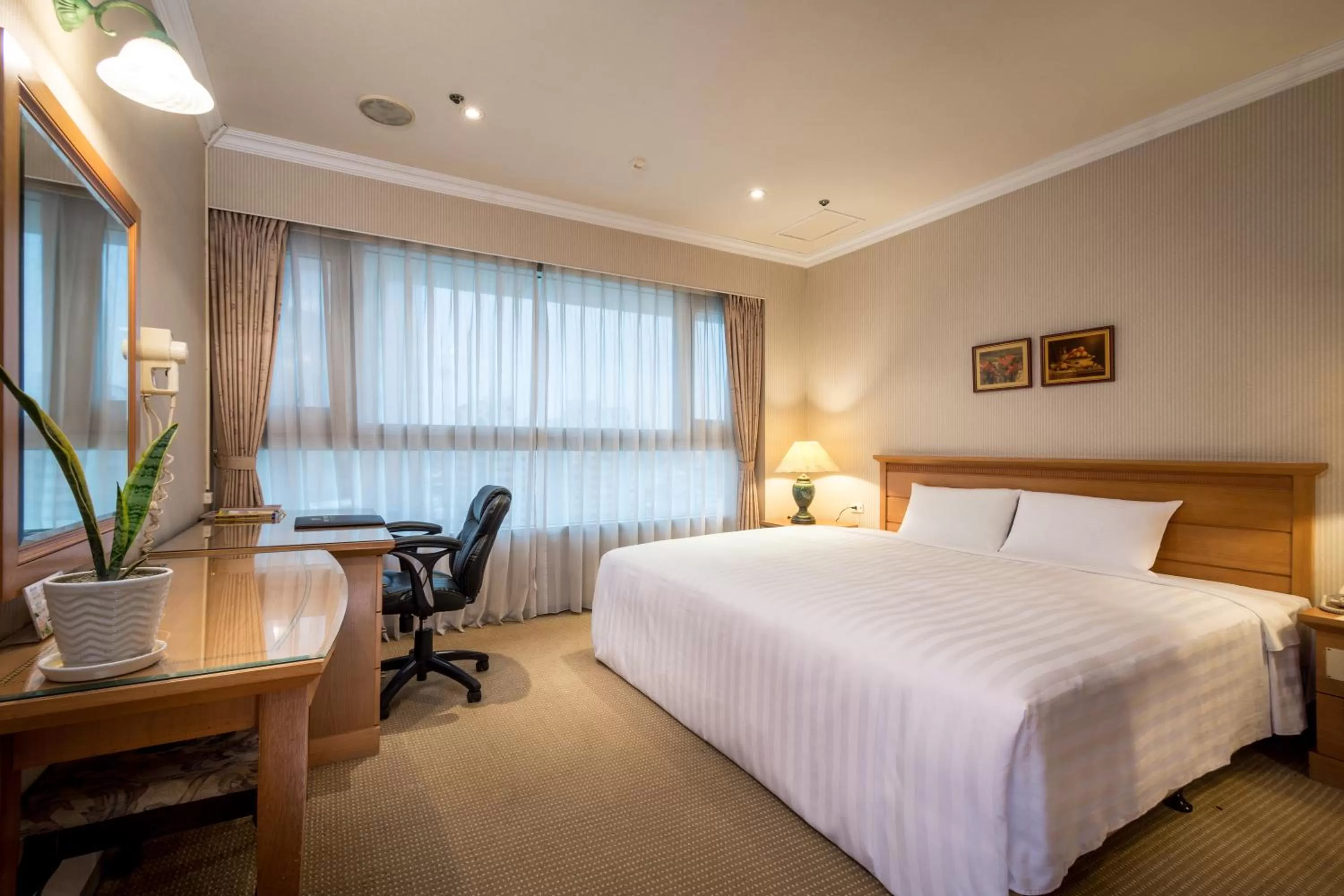 Photo of the whole room, Bed in Formosa Corridor Hotel