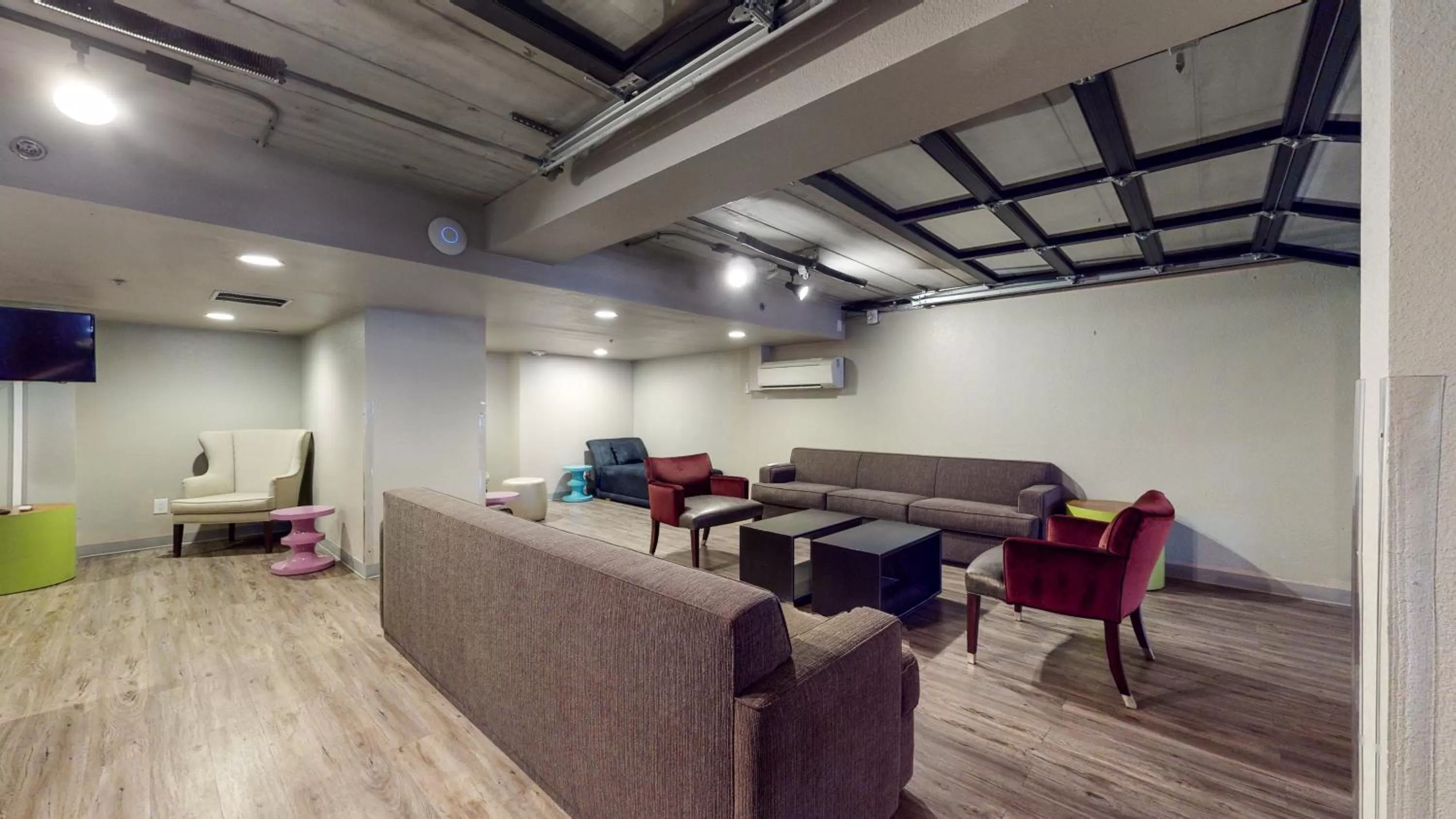 Lobby or reception in voco College Station Aggieland by IHG