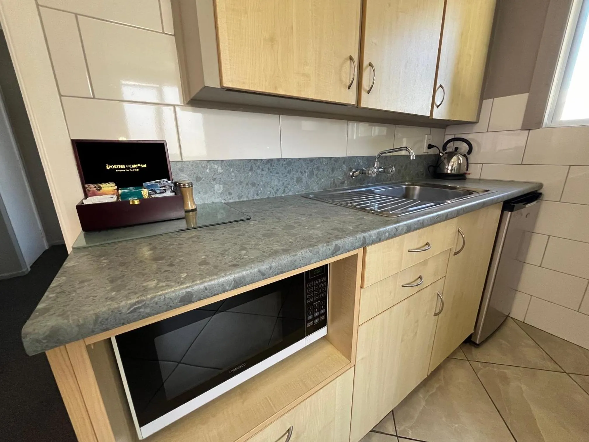 Kitchen or kitchenette in Manuka Crescent Motel