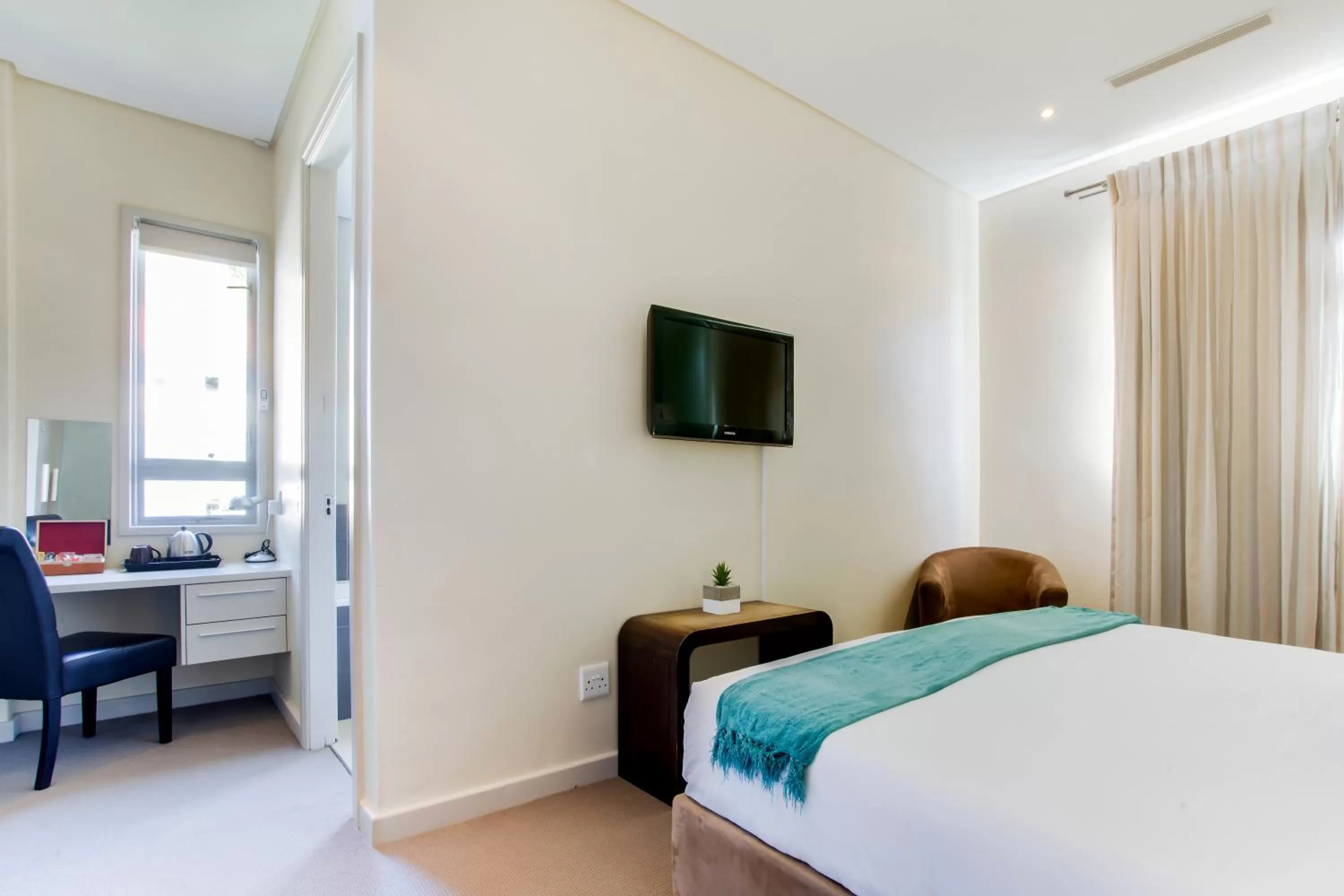 Bed in The One 8 Hotel in Green Point - Solar Power