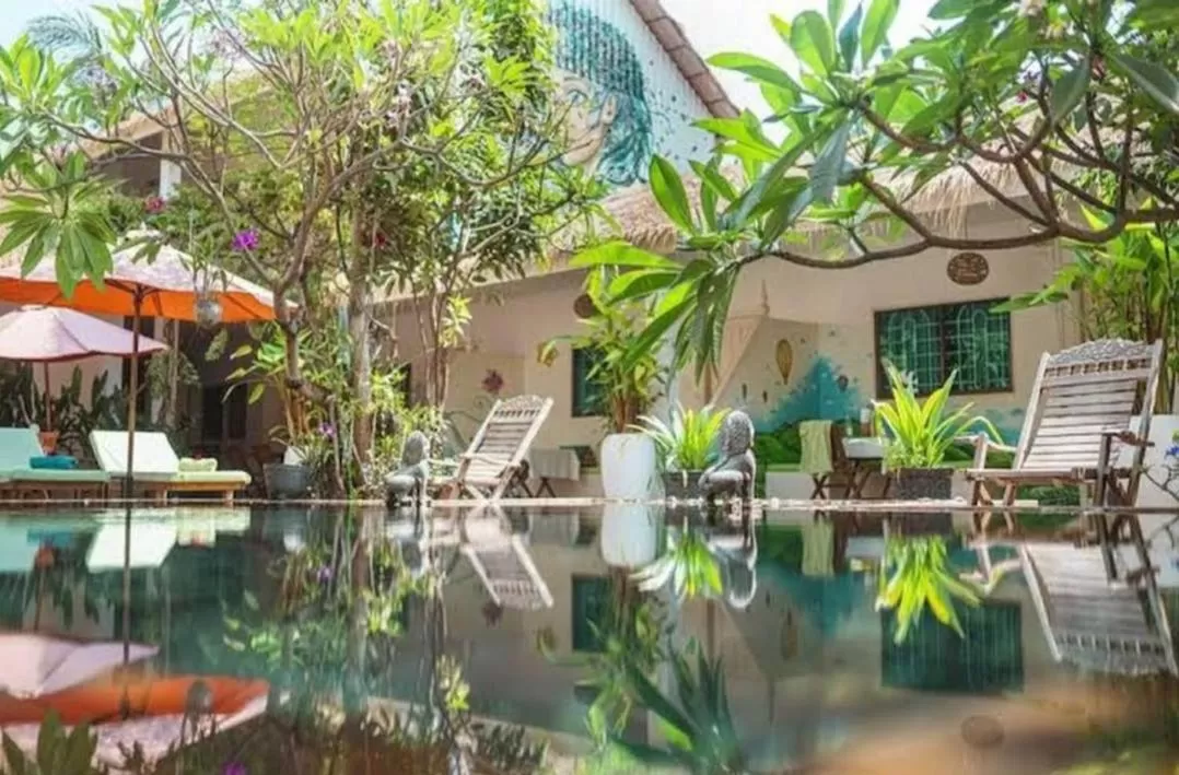 Swimming Pool in ERCAN BOUTiQUE