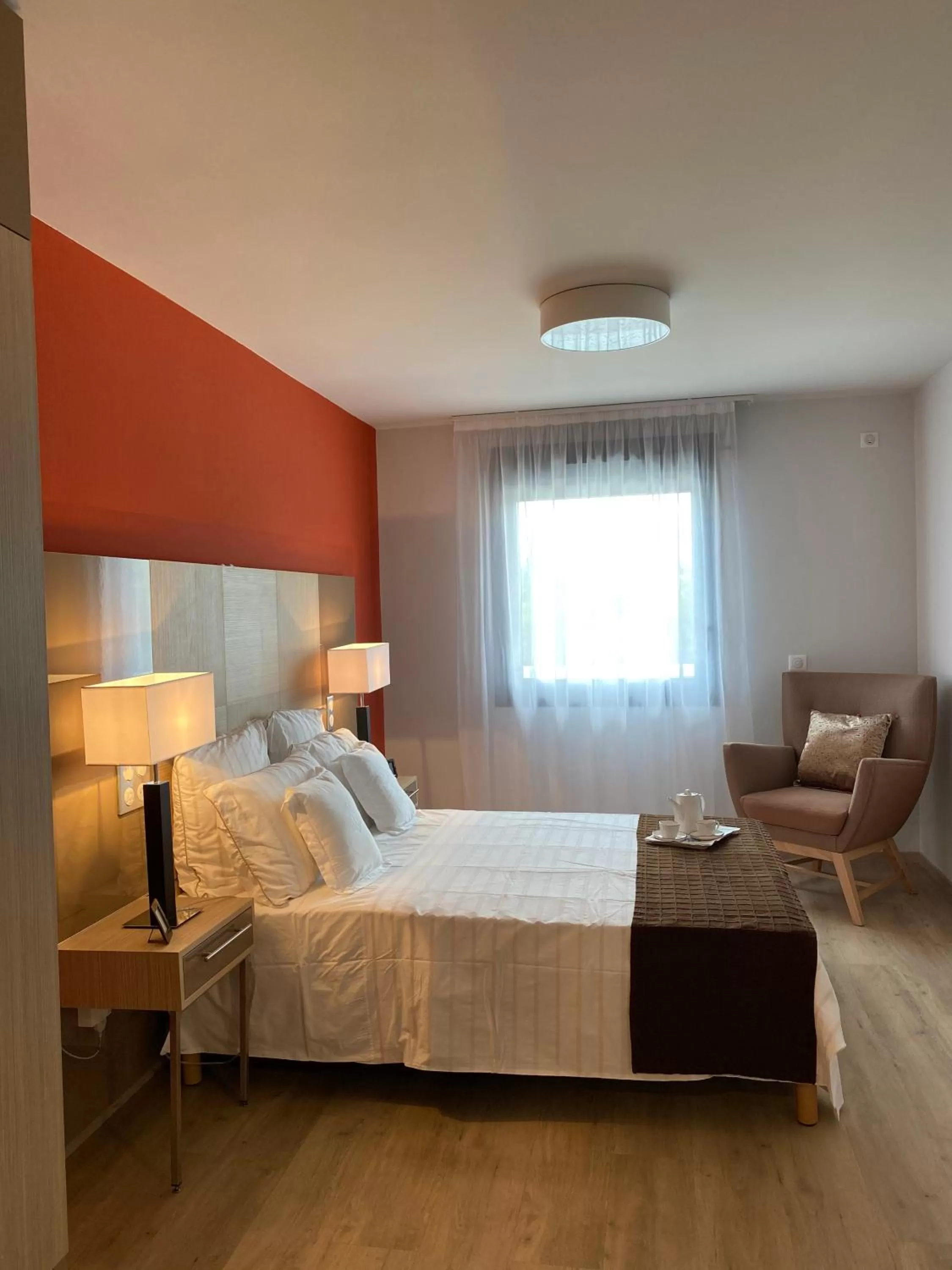 Bedroom, Bed in Zenao Appartements Le Cannet