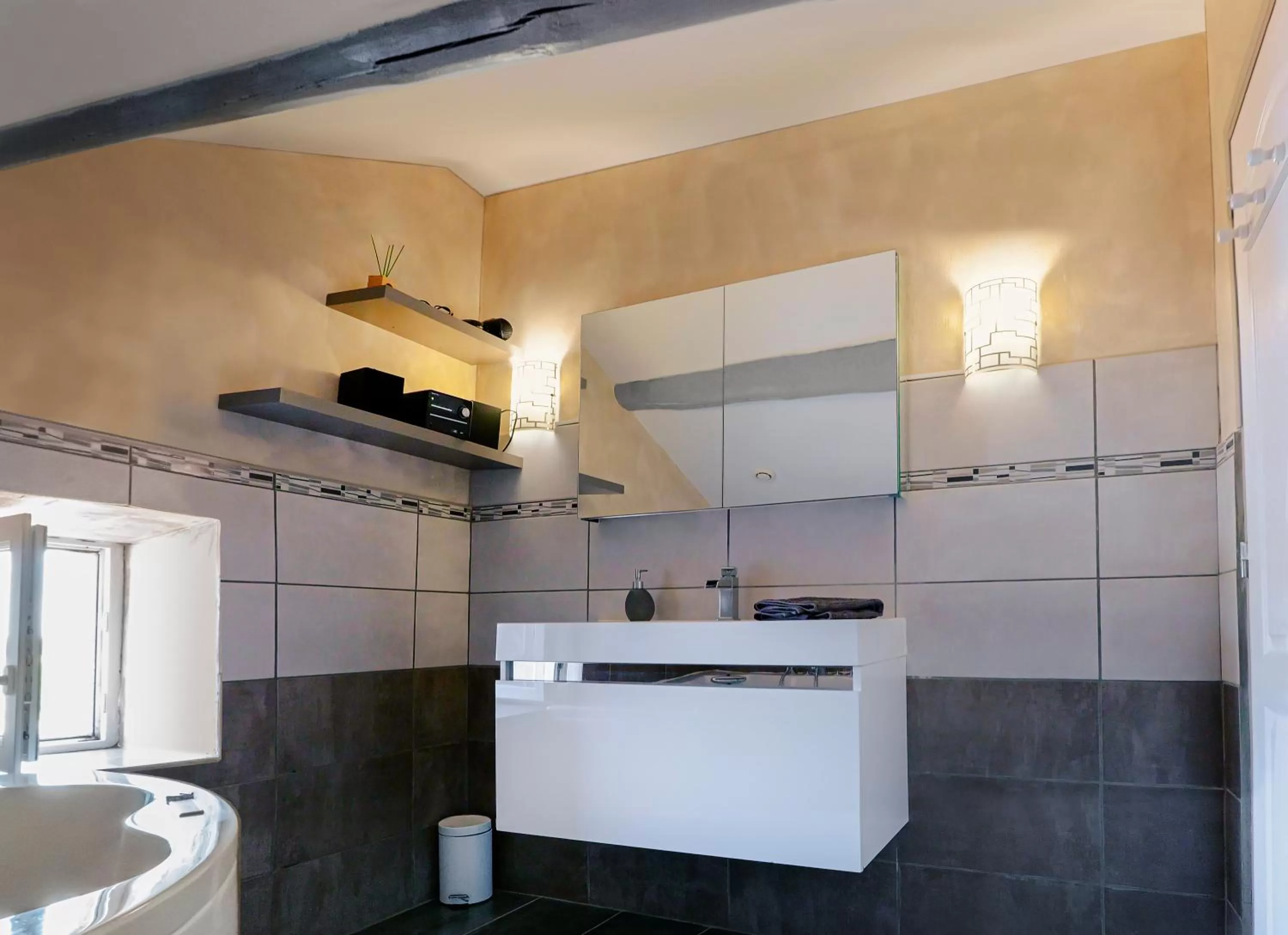 Bathroom in Chambre d'hôte et gîte chez Thomas et John