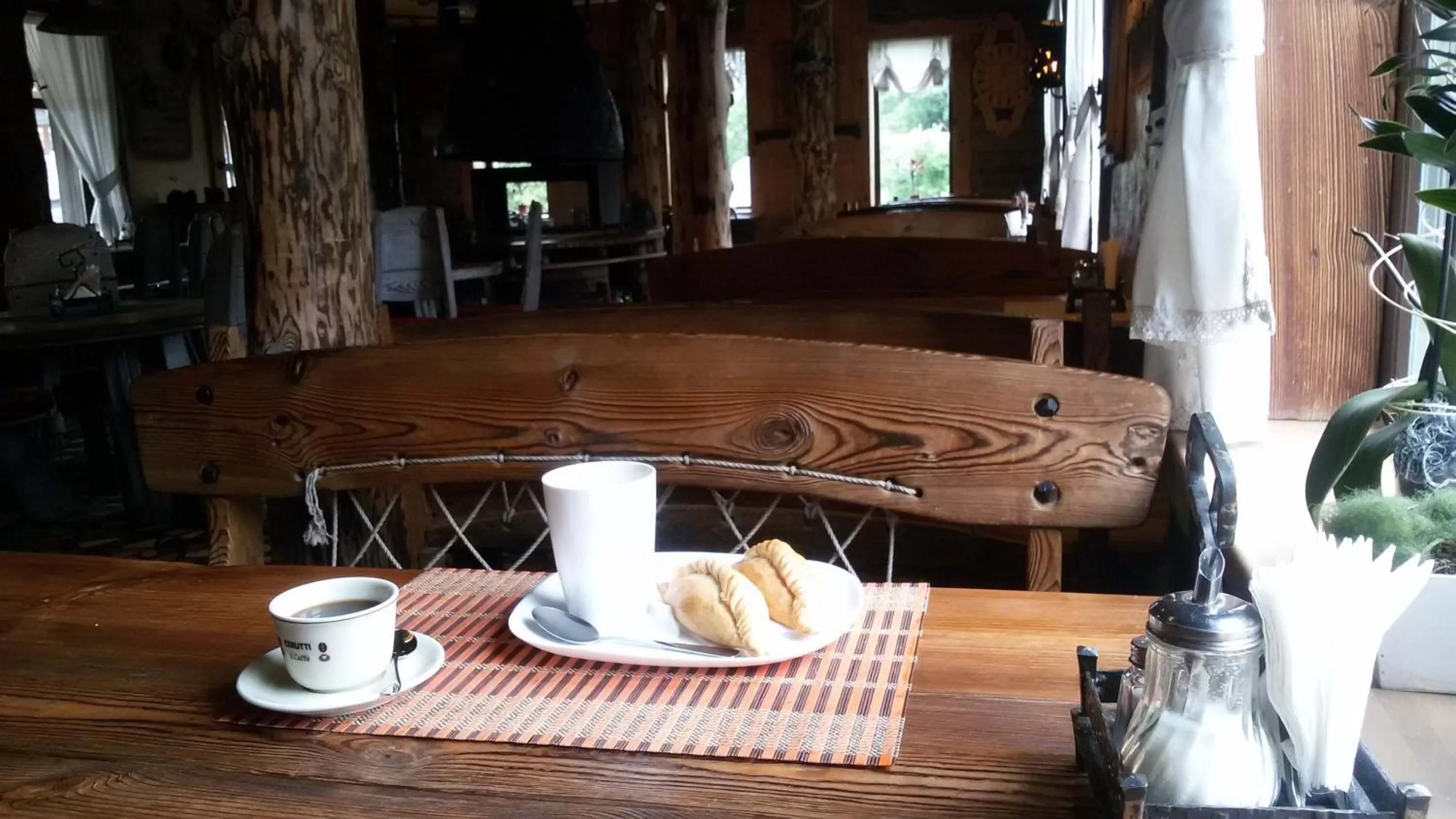 Breakfast in "Trakaitis" apartments in Villa