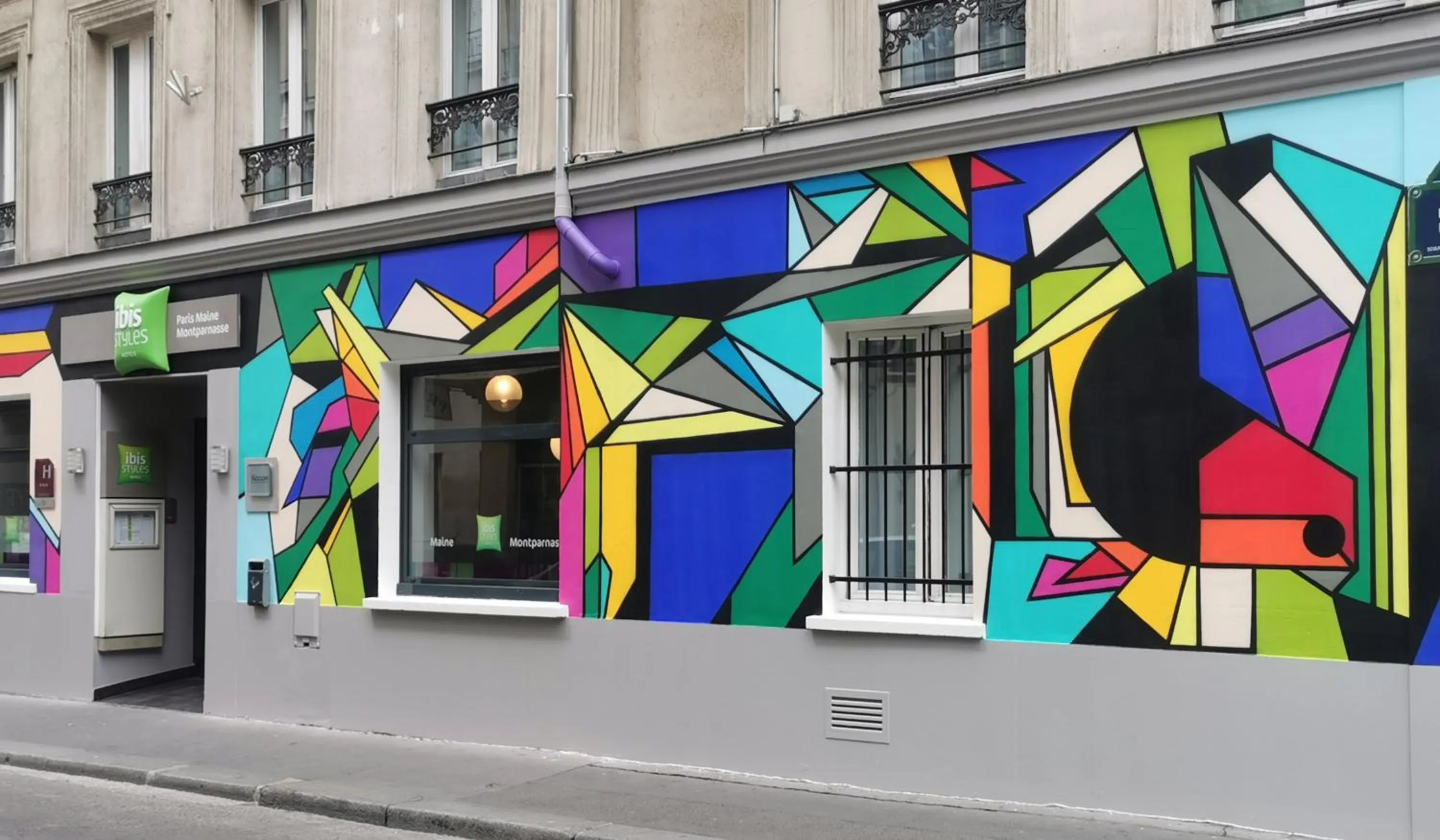 Facade/entrance in ibis Styles Paris Maine Montparnasse