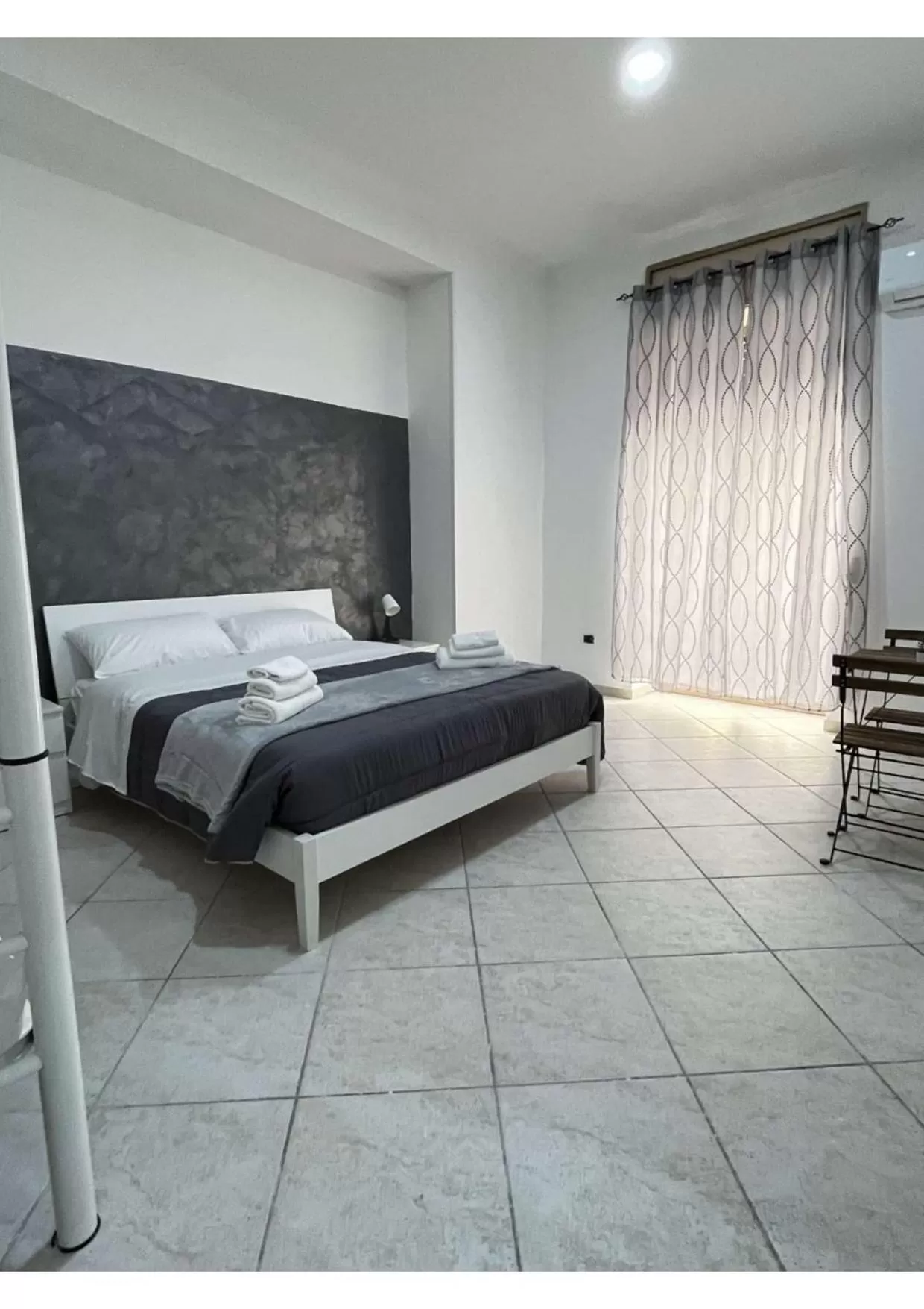 Bed in La Svolta rooms