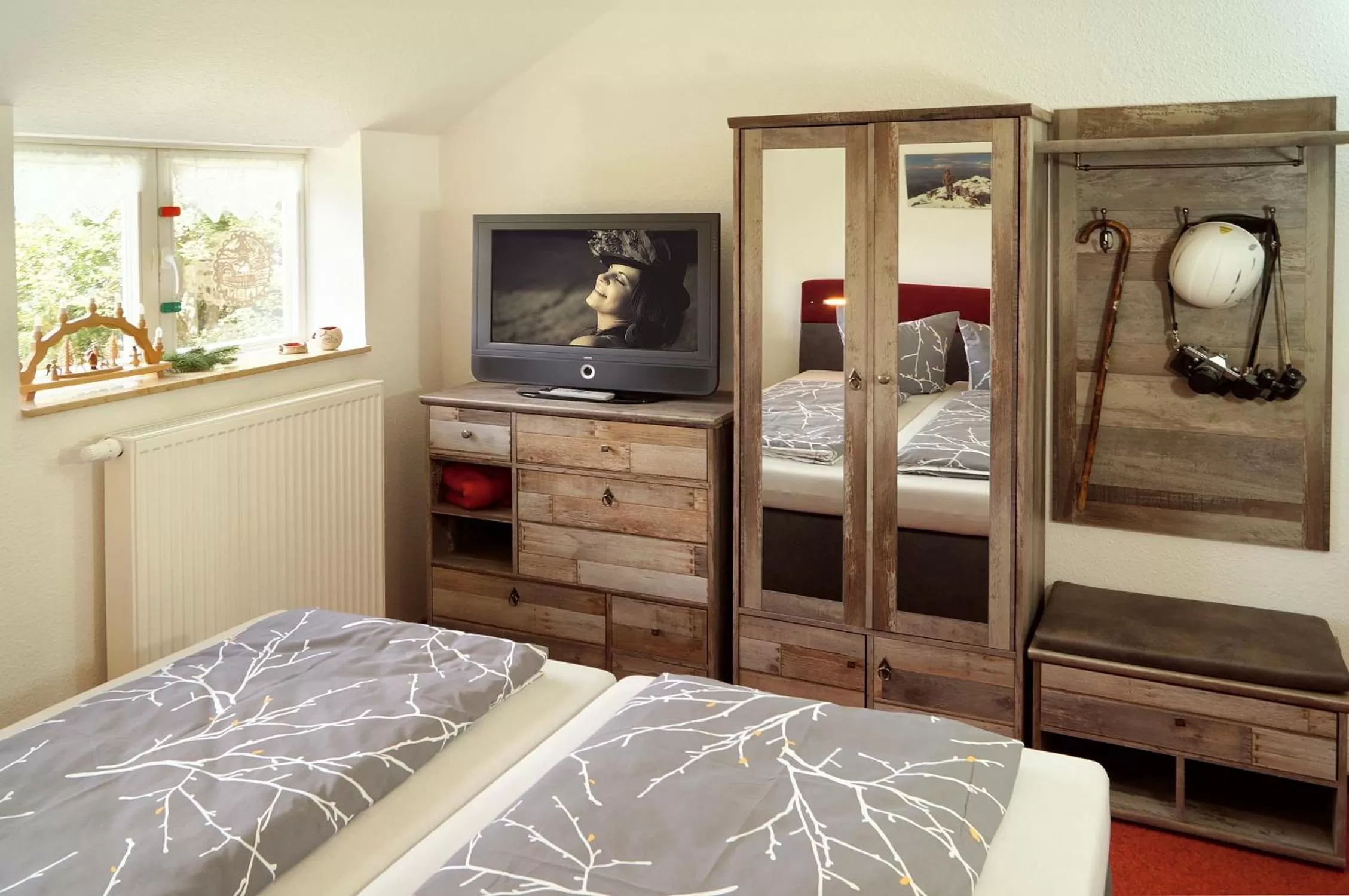 Photo of the whole room, Bed in Erzgebirgshotel Misnia Bärenfels