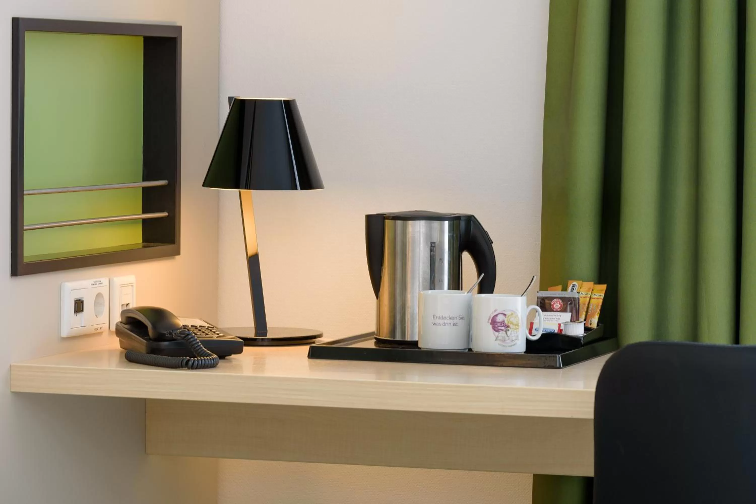 Coffee/tea facilities in Mercure Hotel Hannover Mitte