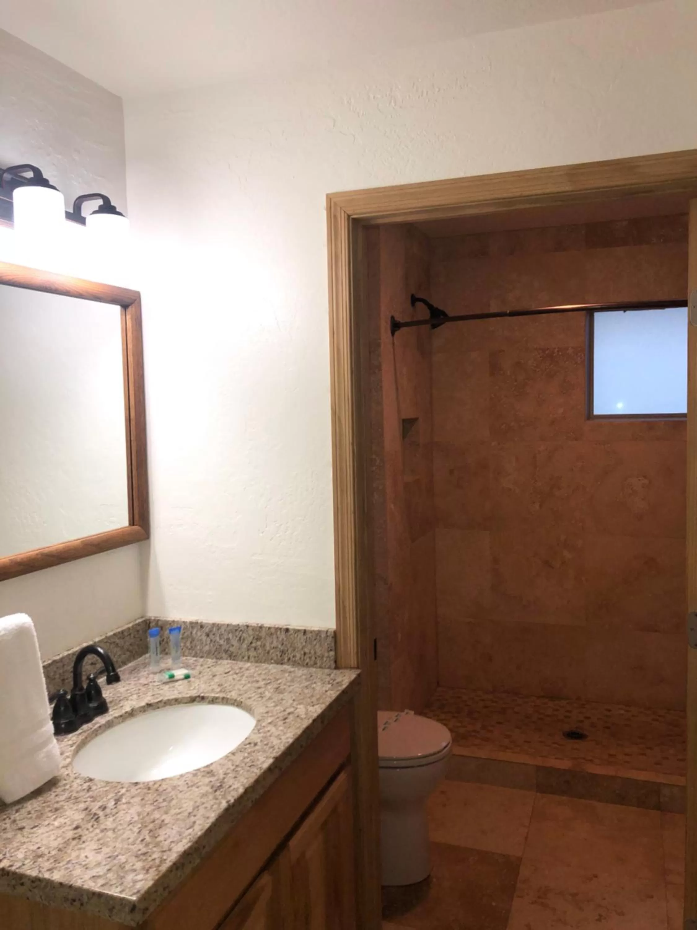Bathroom in TimberLodge Inn