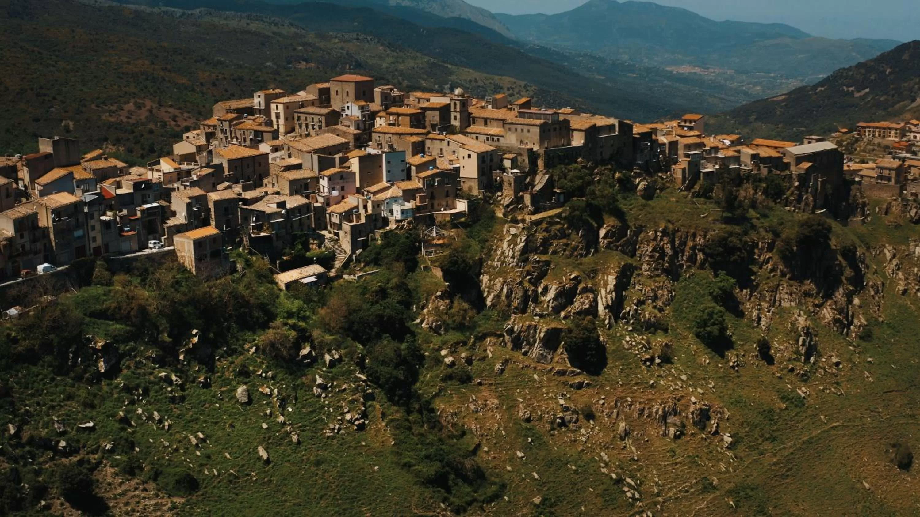 City view in Donna Vì Hotel