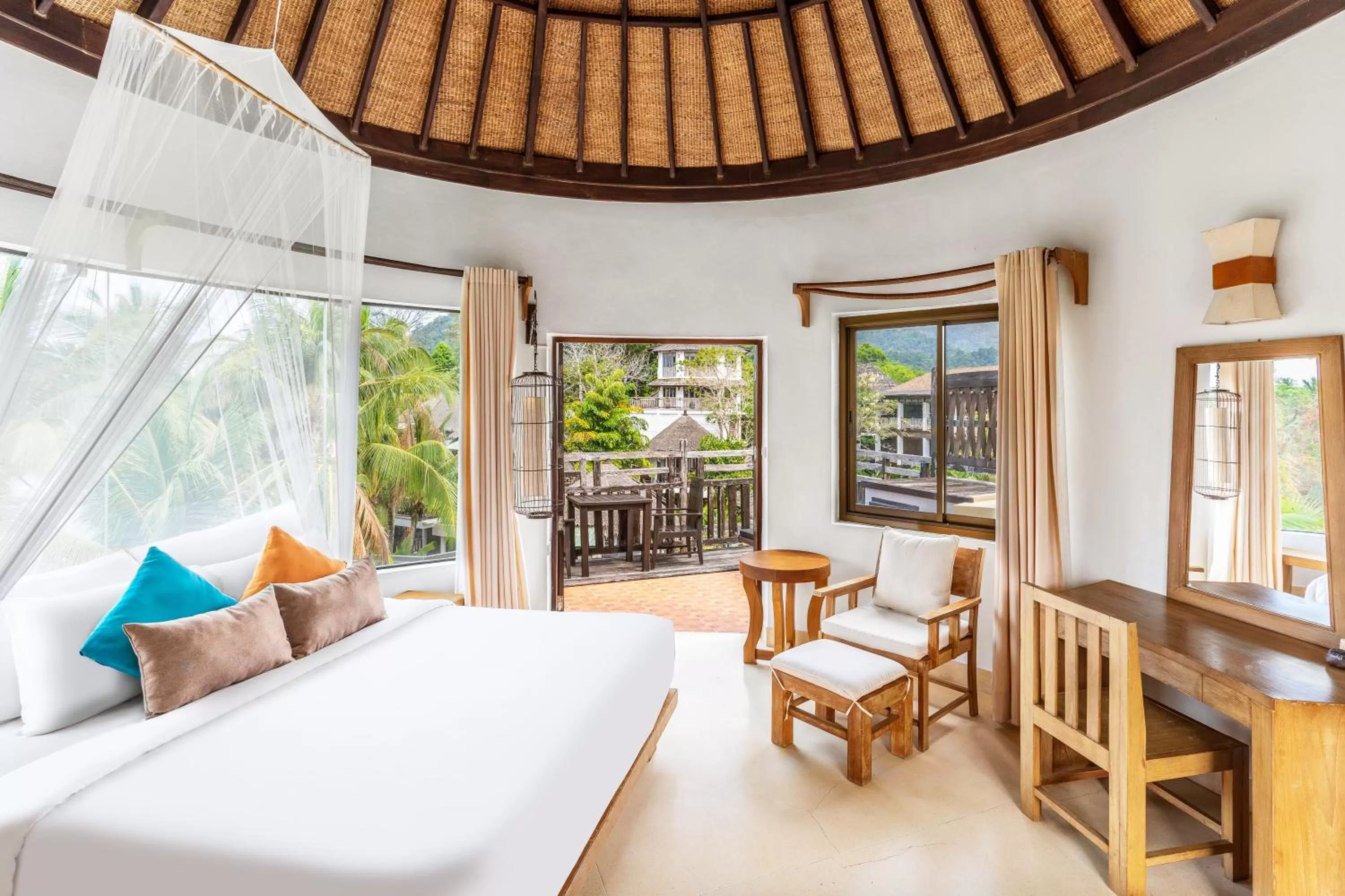 Bedroom, Bed in AANA Resort & Villas Koh Chang